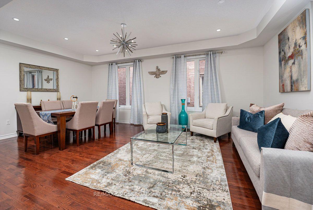 Photo 8 of 120 Golden Orchard Road, Vaughan, Patterson — HOMEH
