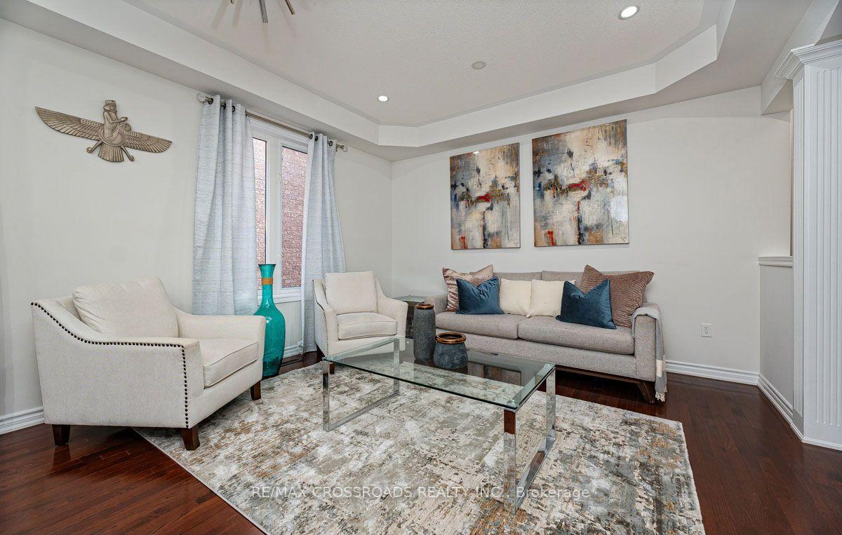 Photo 9 of 120 Golden Orchard Road, Vaughan, Patterson — HOMEH