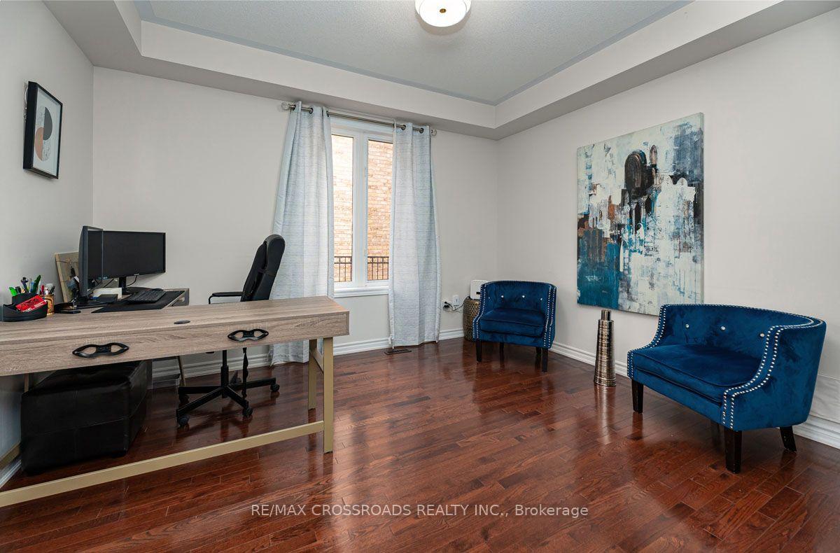 Photo 13 of 120 Golden Orchard Road, Vaughan, Patterson — HOMEH
