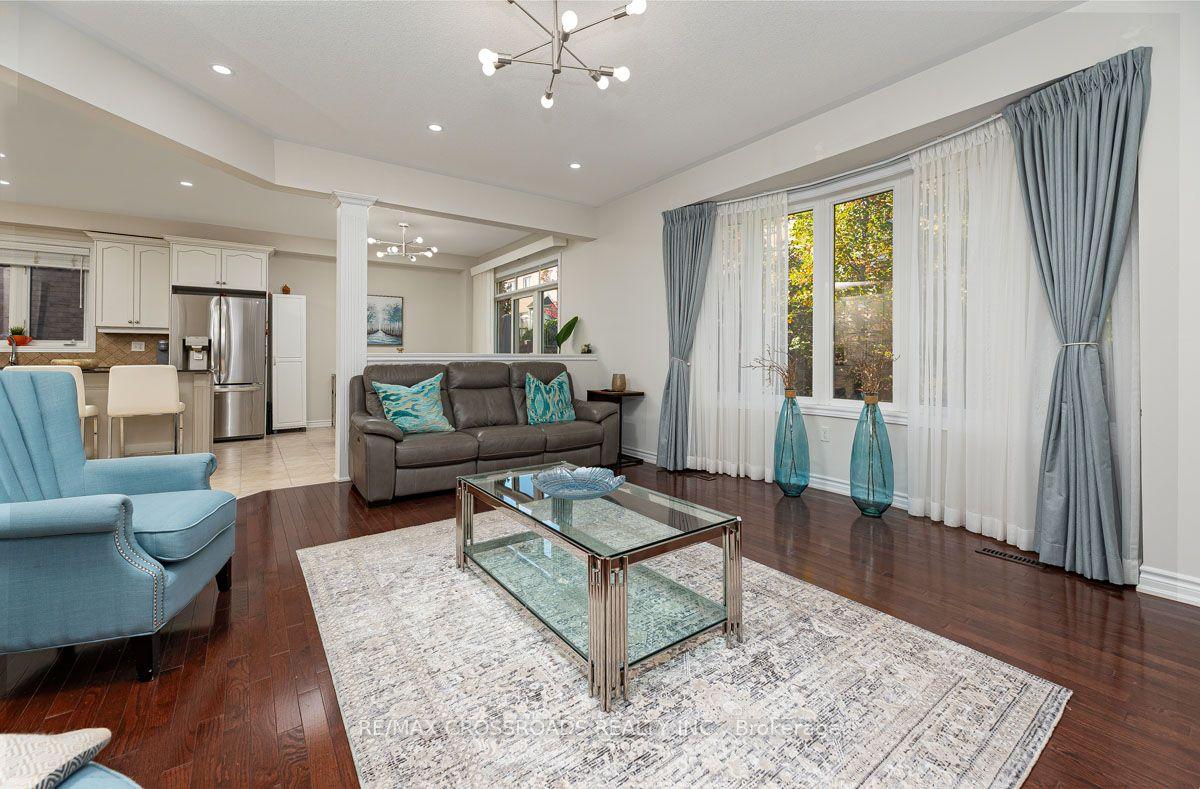 Photo 18 of 120 Golden Orchard Road, Vaughan, Patterson — HOMEH