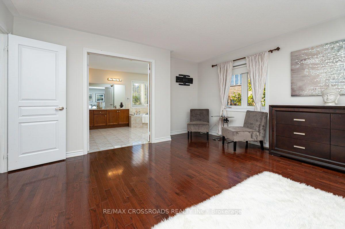 Photo 21 of 120 Golden Orchard Road, Vaughan, Patterson — HOMEH
