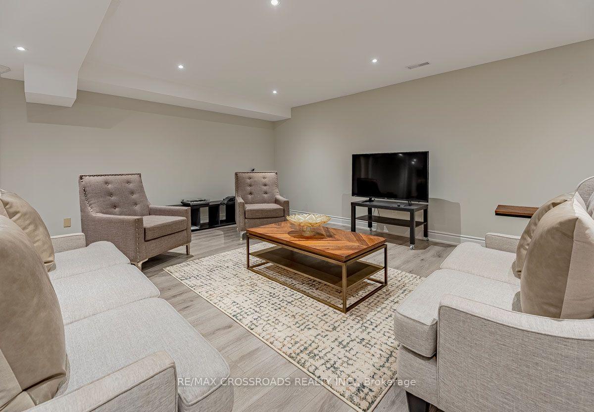 Photo 35 of 120 Golden Orchard Road, Vaughan, Patterson — HOMEH