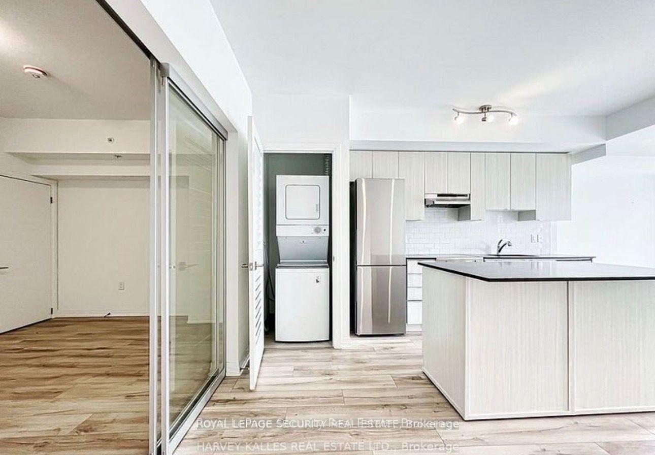 Photo 10 of Unit 216, 408 Browns Line, Etobicoke, Alderwood — HOMEH
