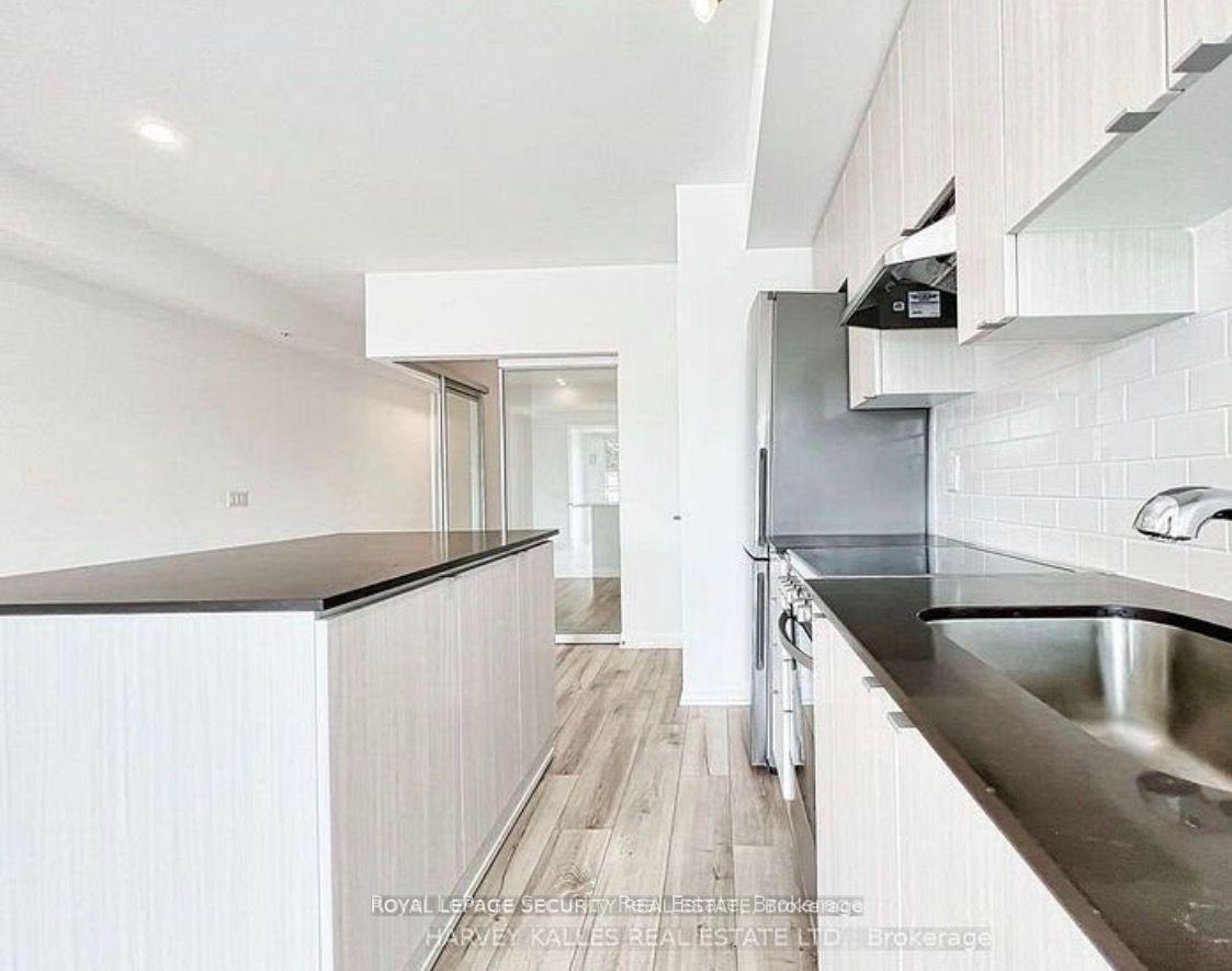 Photo 13 of Unit 216, 408 Browns Line, Etobicoke, Alderwood — HOMEH