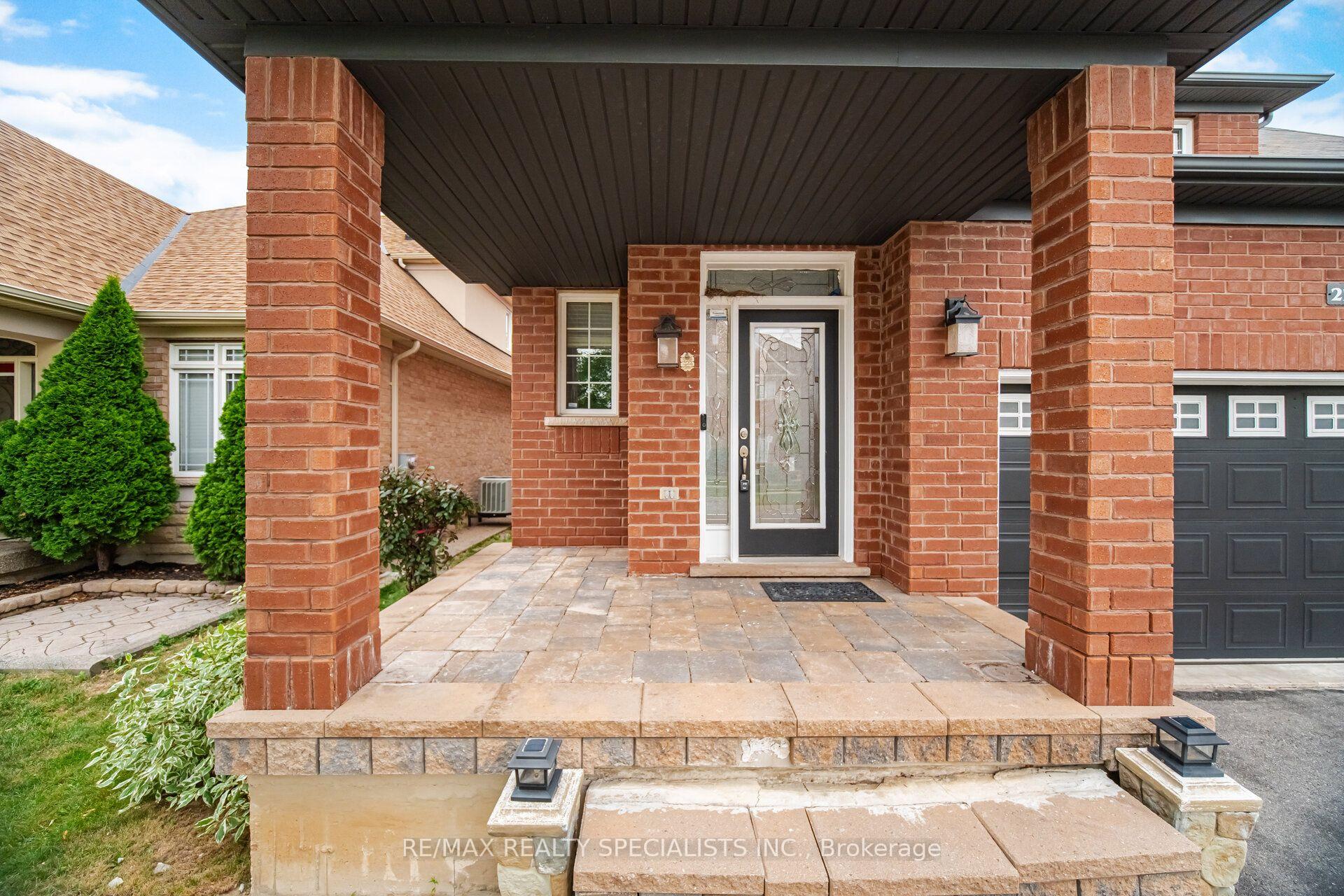 Photo 6 of 227 Minto Crescent, Milton, Willmott — HOMEH
