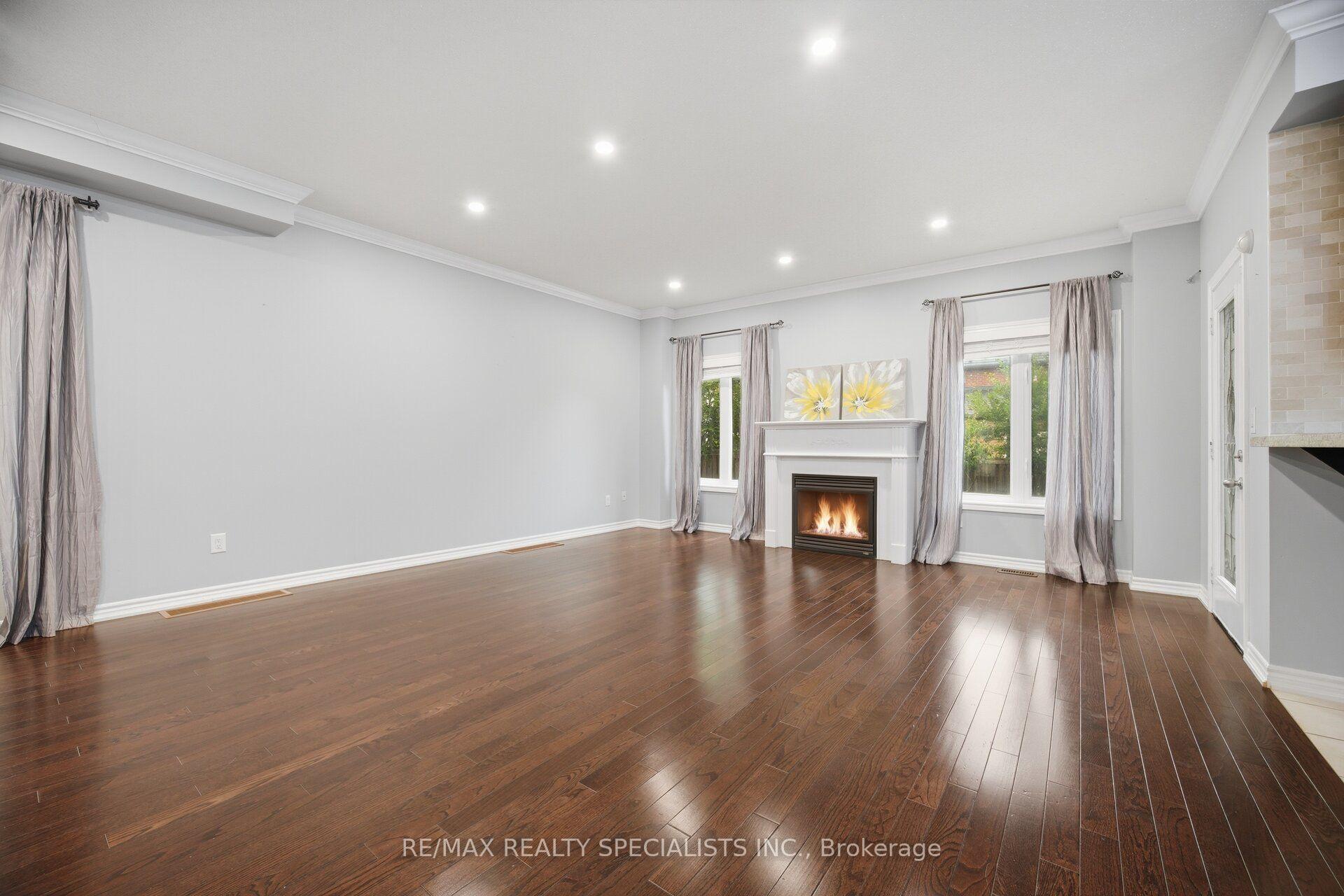 Photo 14 of 227 Minto Crescent, Milton, Willmott — HOMEH