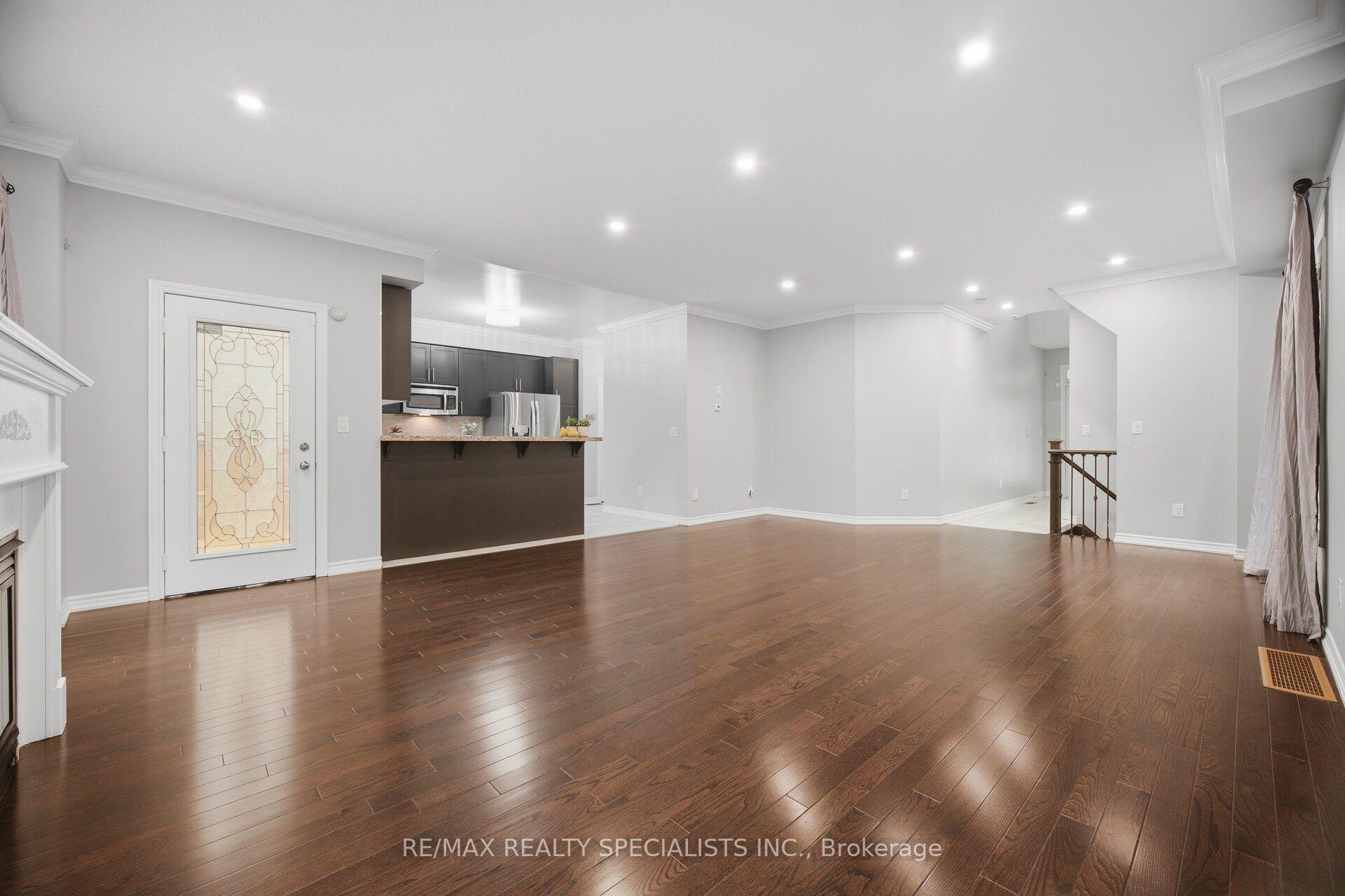 Photo 17 of 227 Minto Crescent, Milton, Willmott — HOMEH