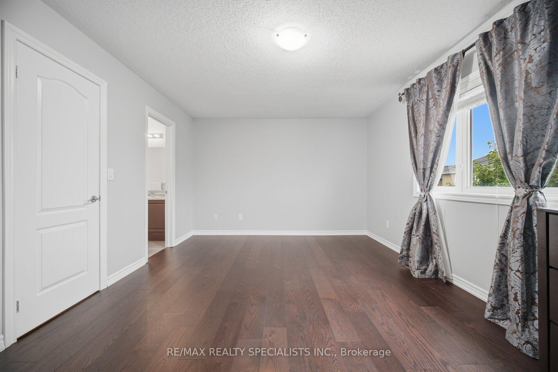Photo 27 of 227 Minto Crescent, Milton, Willmott — HOMEH