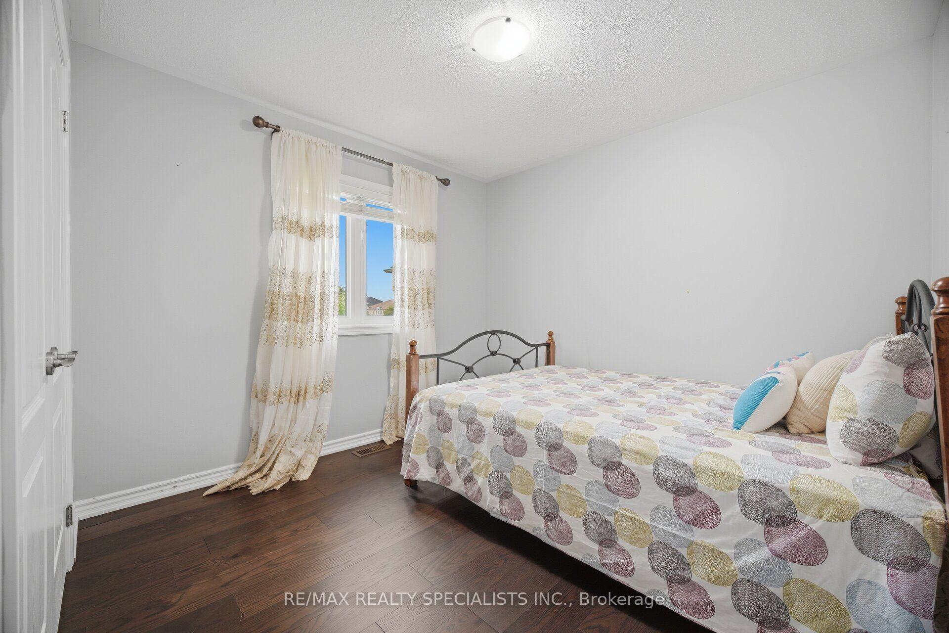 Photo 37 of 227 Minto Crescent, Milton, Willmott — HOMEH