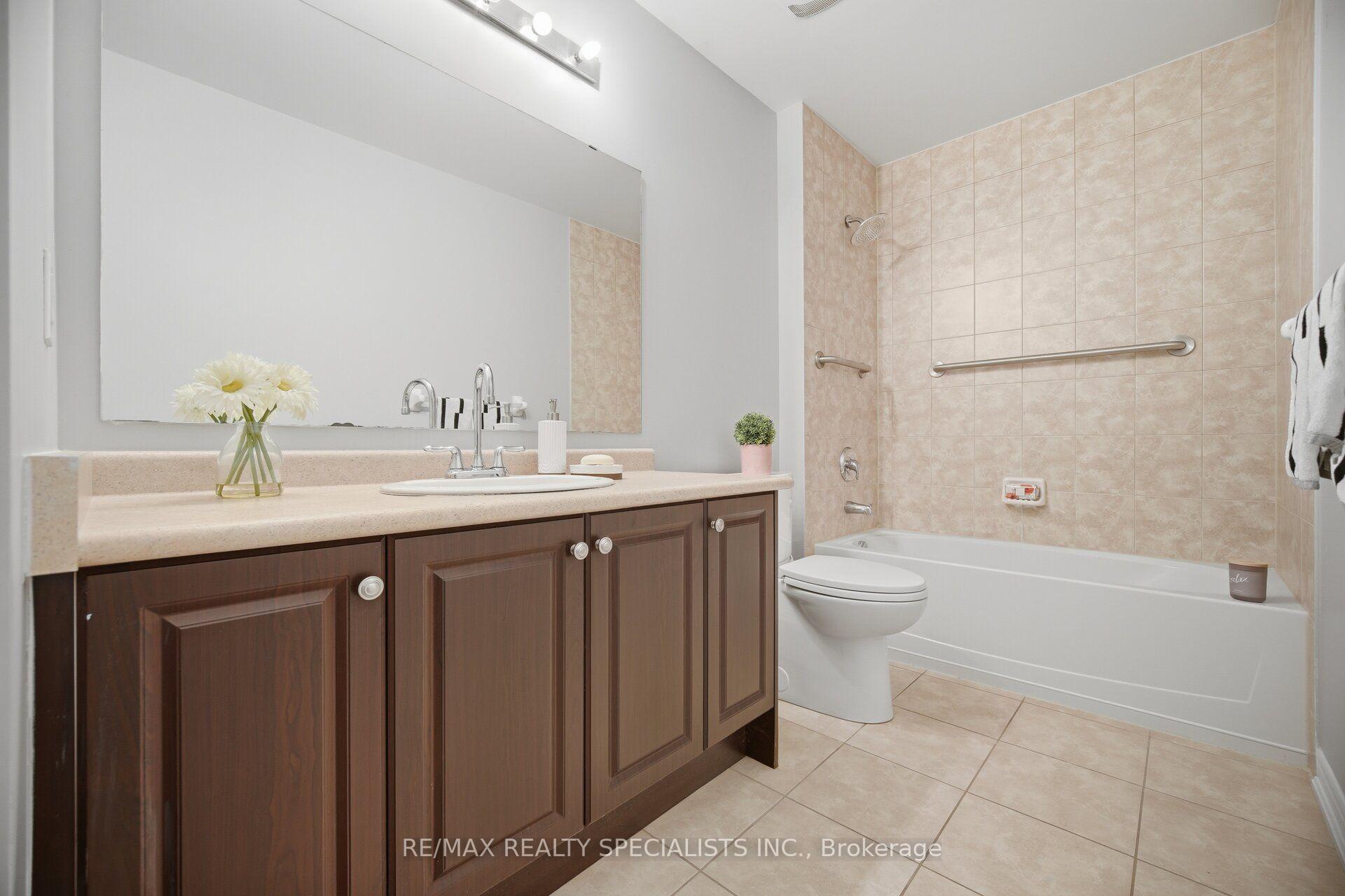 Photo 39 of 227 Minto Crescent, Milton, Willmott — HOMEH
