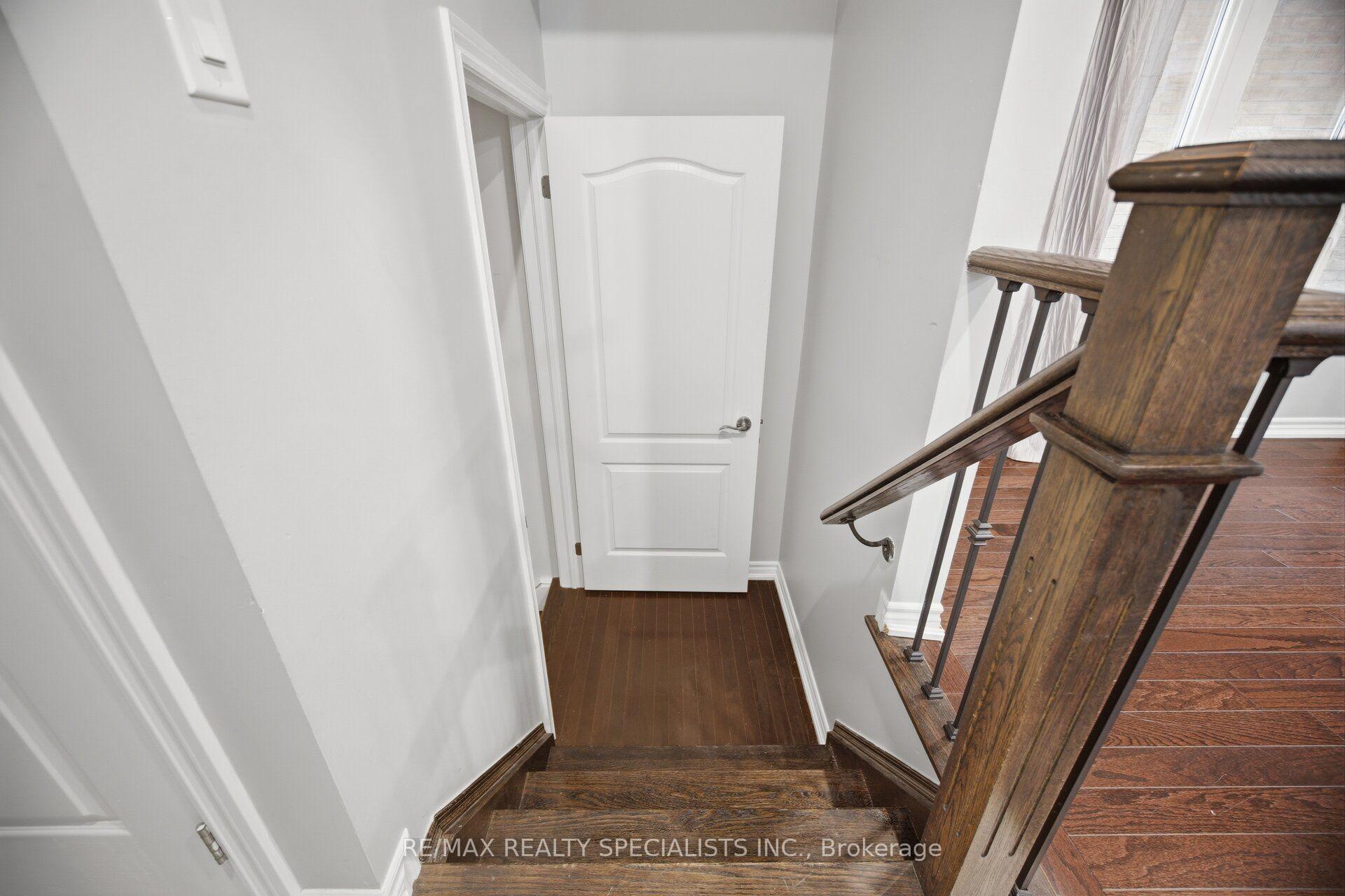 Photo 41 of 227 Minto Crescent, Milton, Willmott — HOMEH