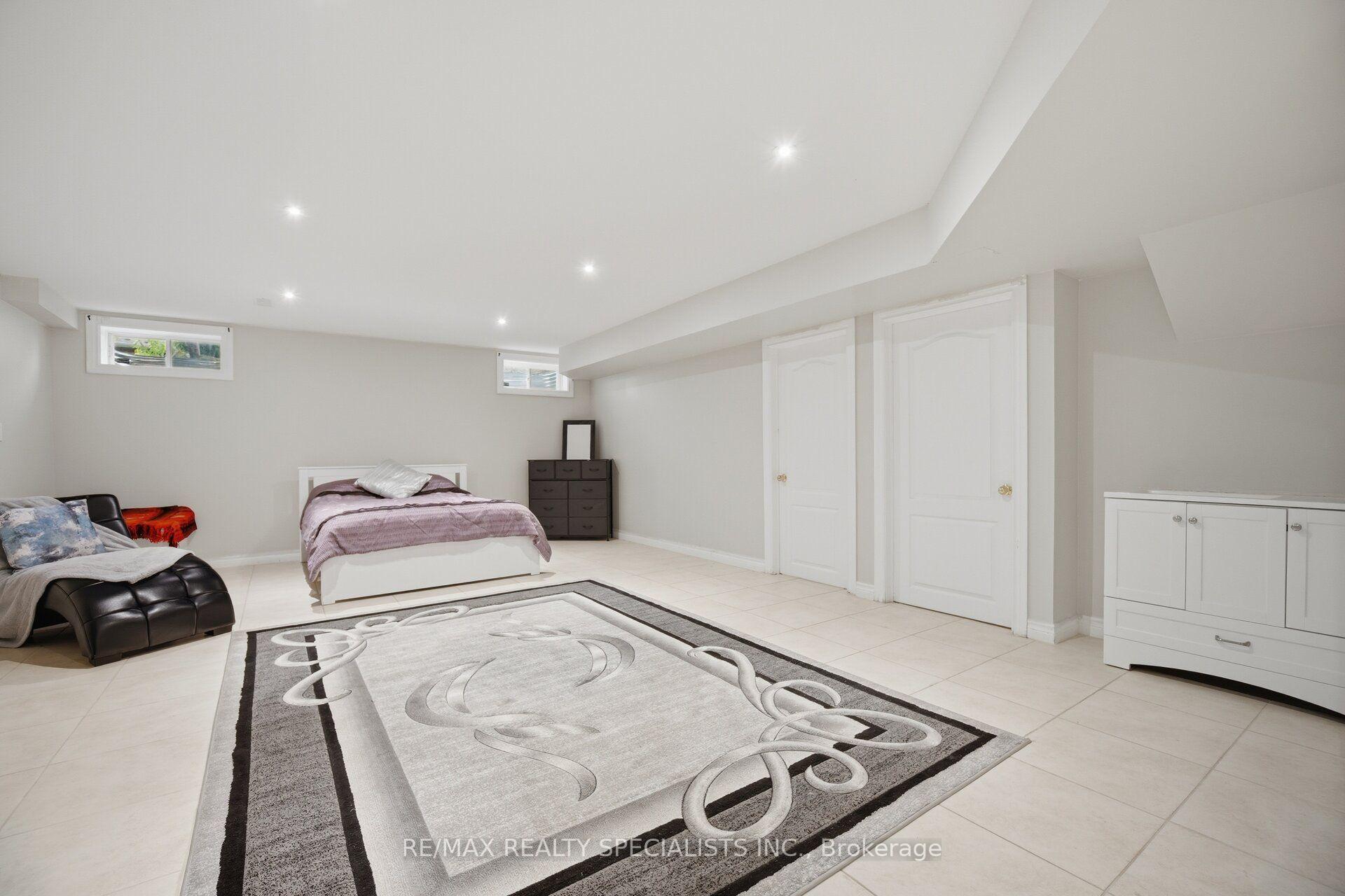 Photo 42 of 227 Minto Crescent, Milton, Willmott — HOMEH