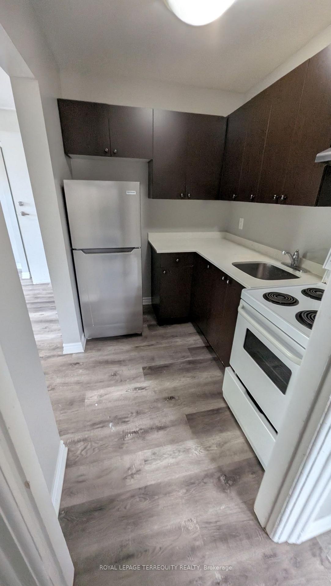 Photo 4 of Unit 4, 44 Main Street N, Halton Hills, Georgetown — HOMEH