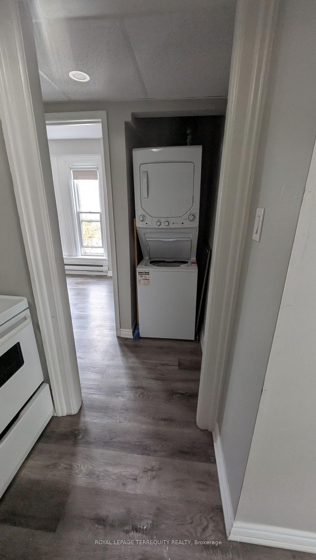 Photo 7 of Unit 4, 44 Main Street N, Halton Hills, Georgetown — HOMEH