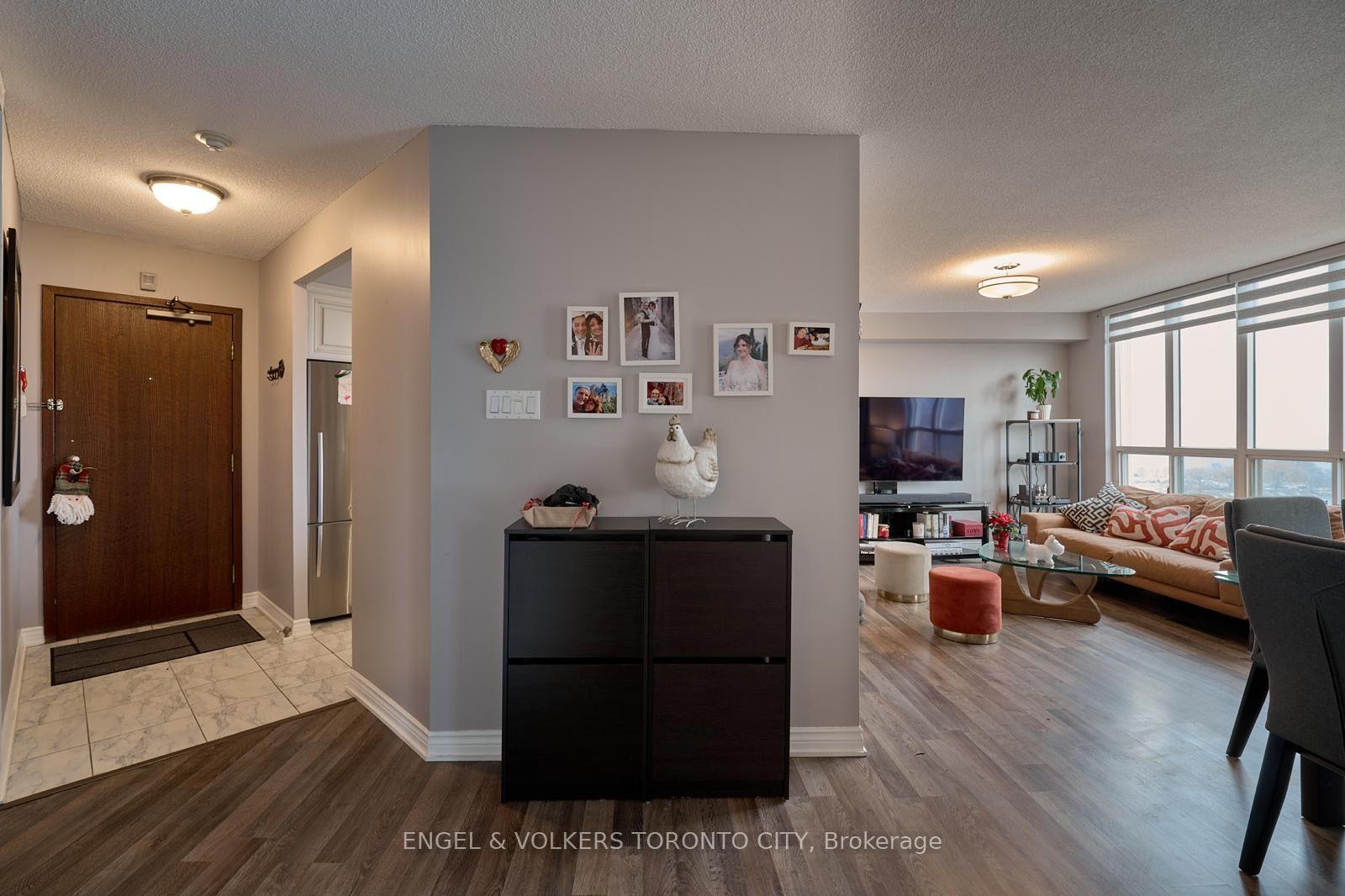 Photo of Unit 1204, 2285 Lake Shore Boulevard W