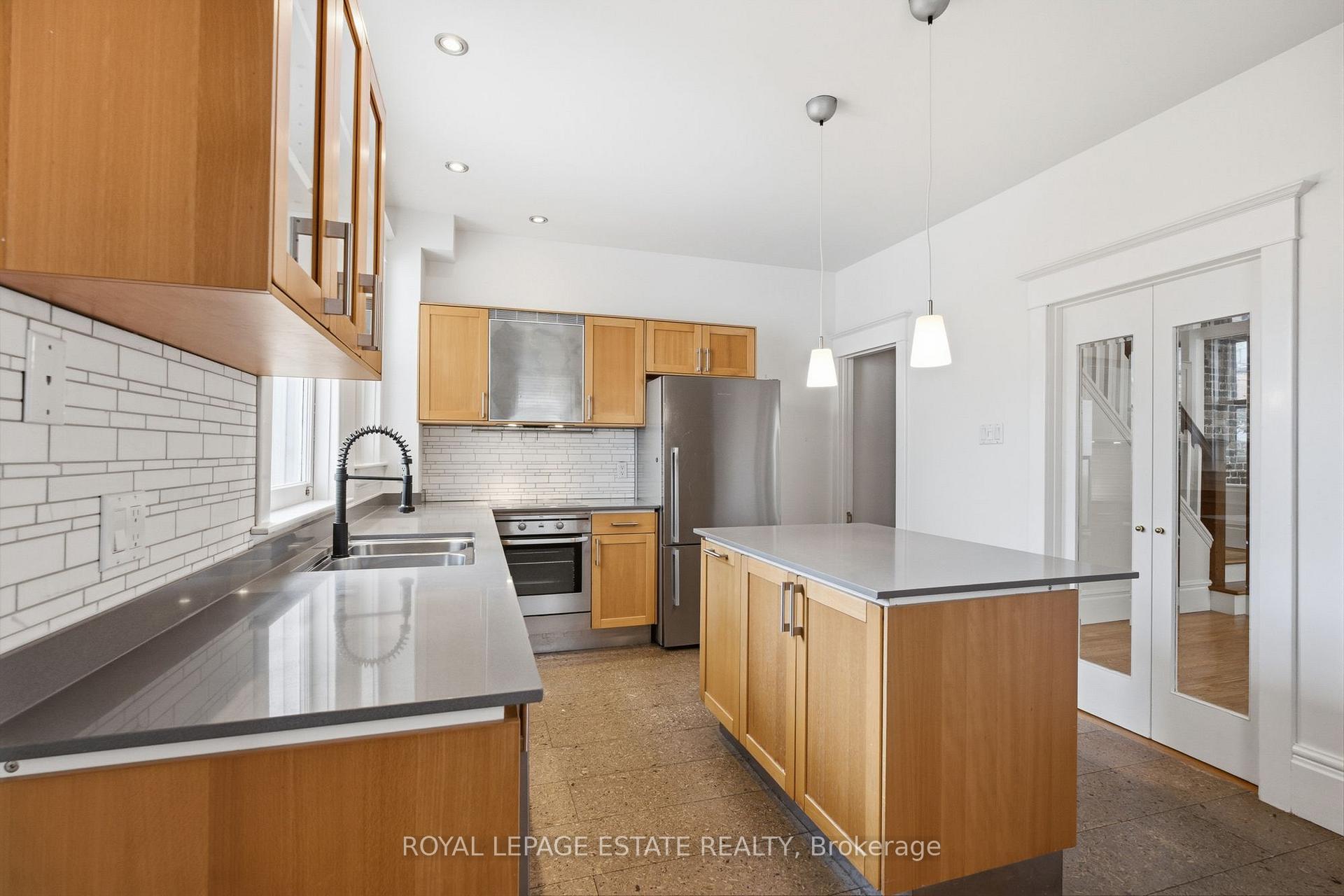 Photo 13 of 6 Sandford Avenue, Toronto, South Riverdale — HOMEH