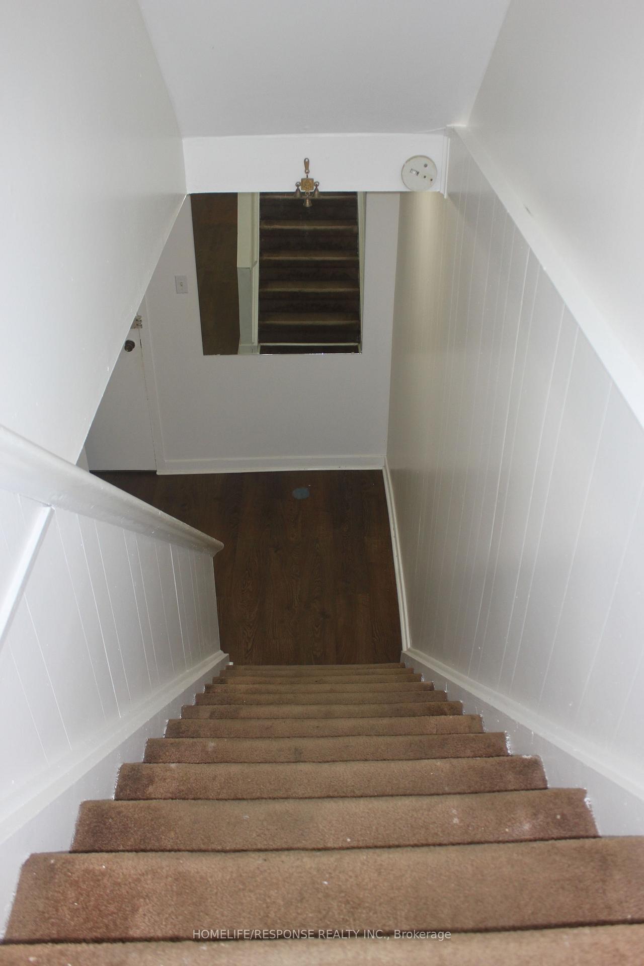 Photo 3 of Unit Lower, 20 Nootka Crescent, North York, Pleasant View — HOMEH