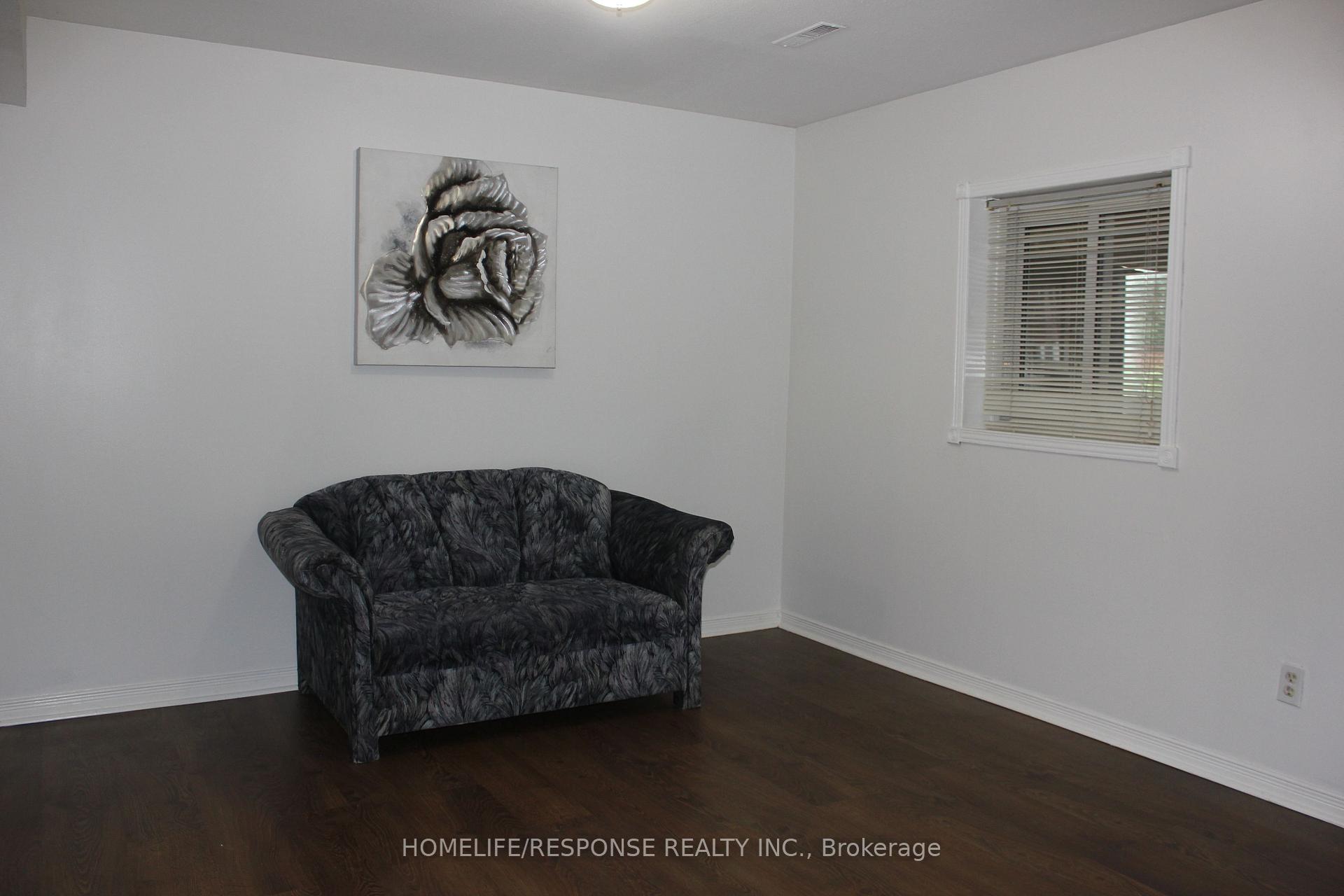 Photo 10 of Unit Lower, 20 Nootka Crescent, North York, Pleasant View — HOMEH