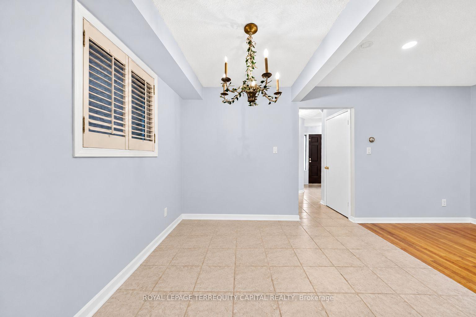 Photo 9 of 28 Oakmount Crescent, Vaughan, Glen Shields — HOMEH