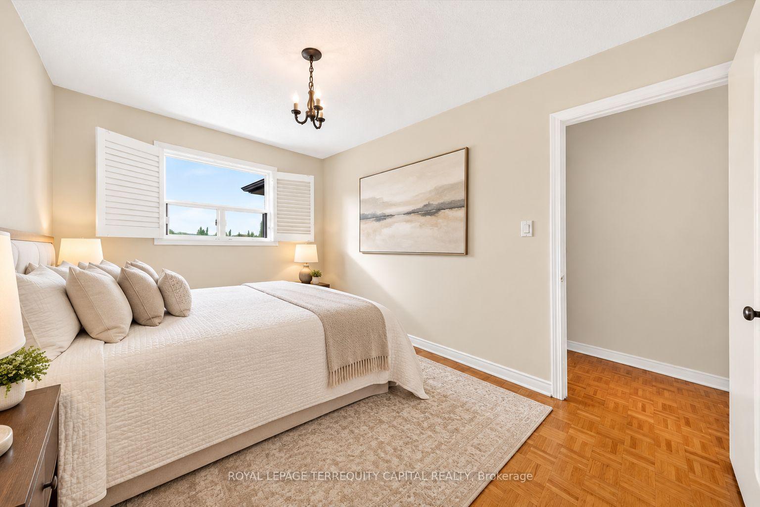 Photo 15 of 28 Oakmount Crescent, Vaughan, Glen Shields — HOMEH