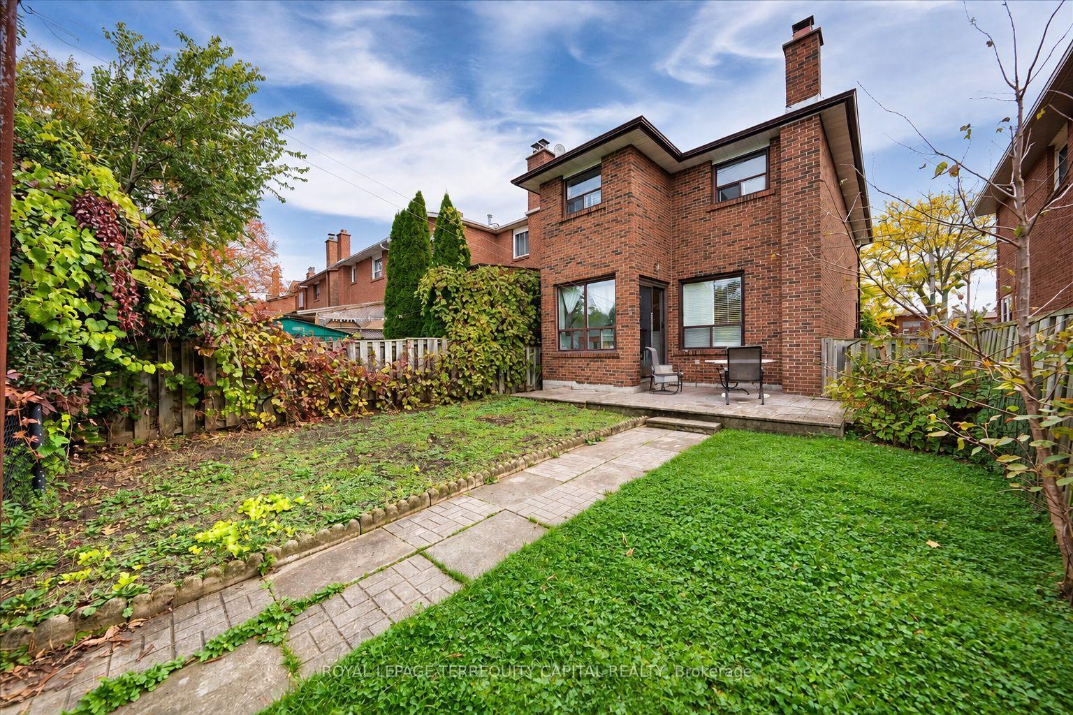 Photo 23 of 28 Oakmount Crescent, Vaughan, Glen Shields — HOMEH
