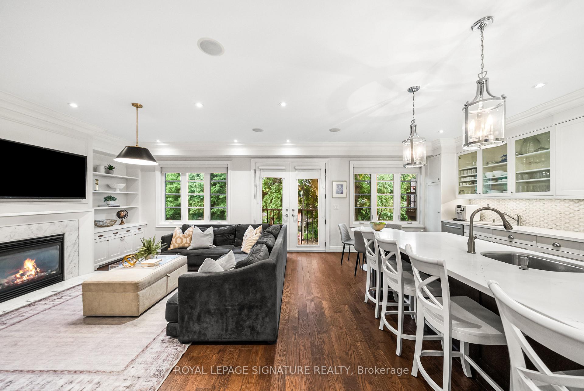 Photo 15 of 39 Regina Avenue, Toronto, Englemount-Lawrence — HOMEH