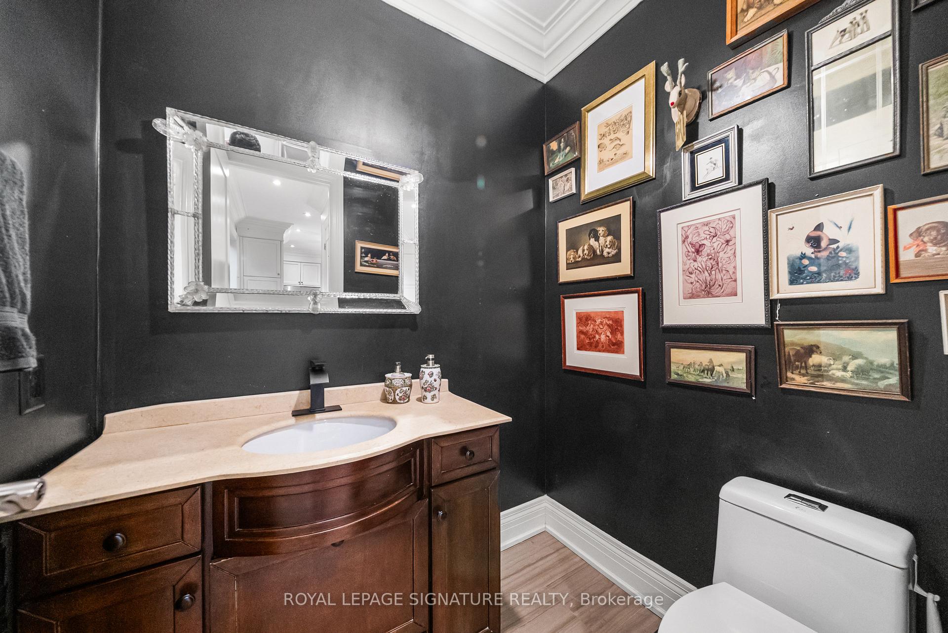 Photo 17 of 39 Regina Avenue, Toronto, Englemount-Lawrence — HOMEH