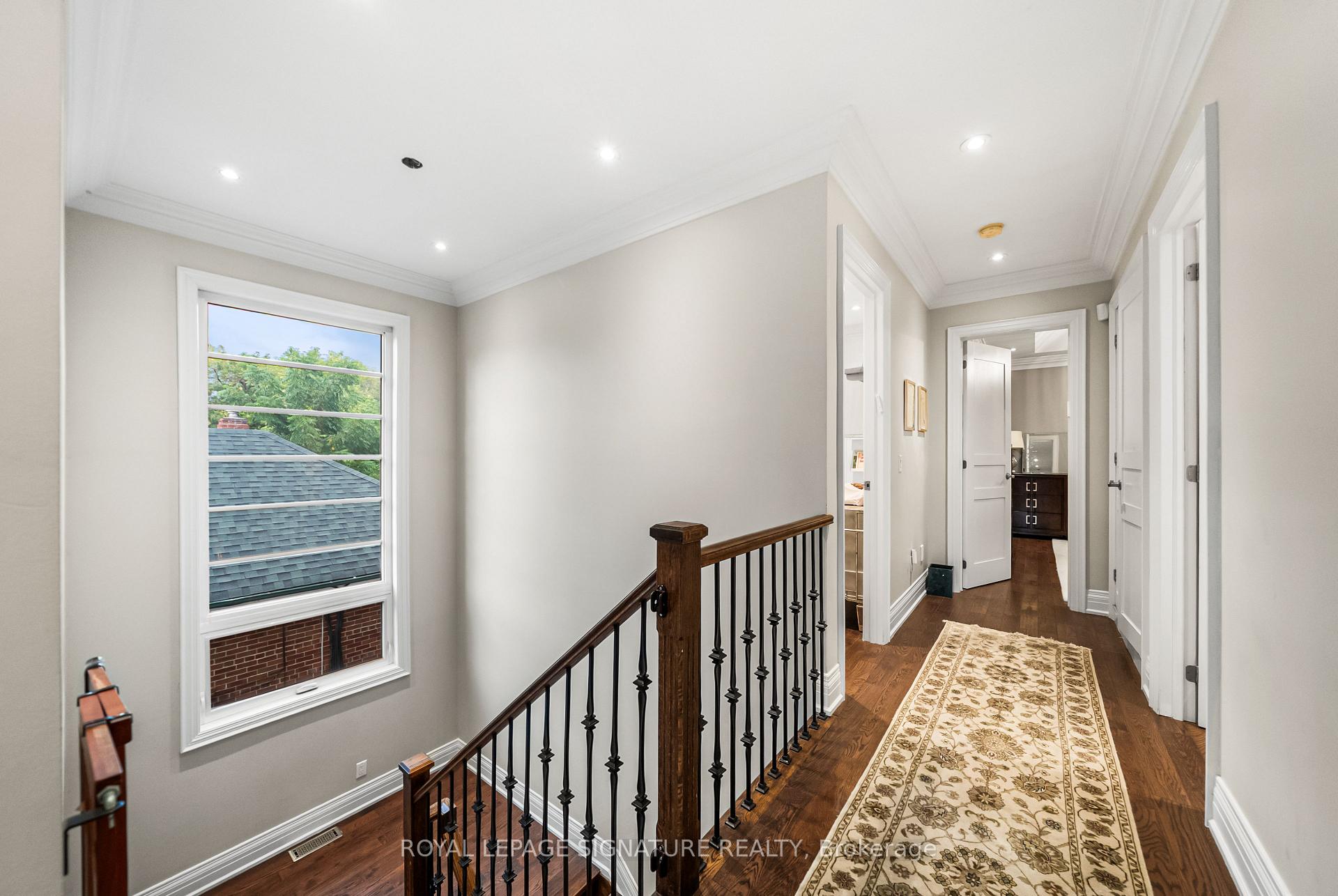 Photo 18 of 39 Regina Avenue, Toronto, Englemount-Lawrence — HOMEH