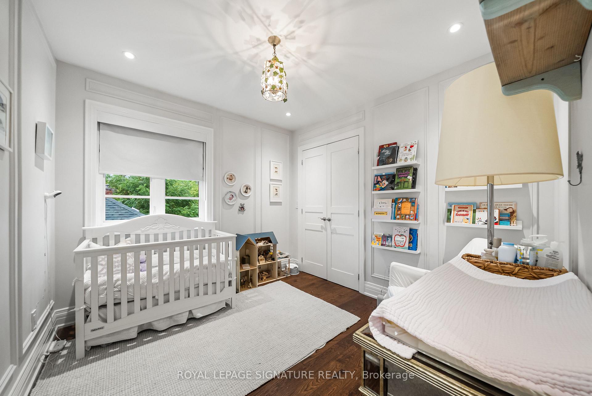 Photo 27 of 39 Regina Avenue, Toronto, Englemount-Lawrence — HOMEH