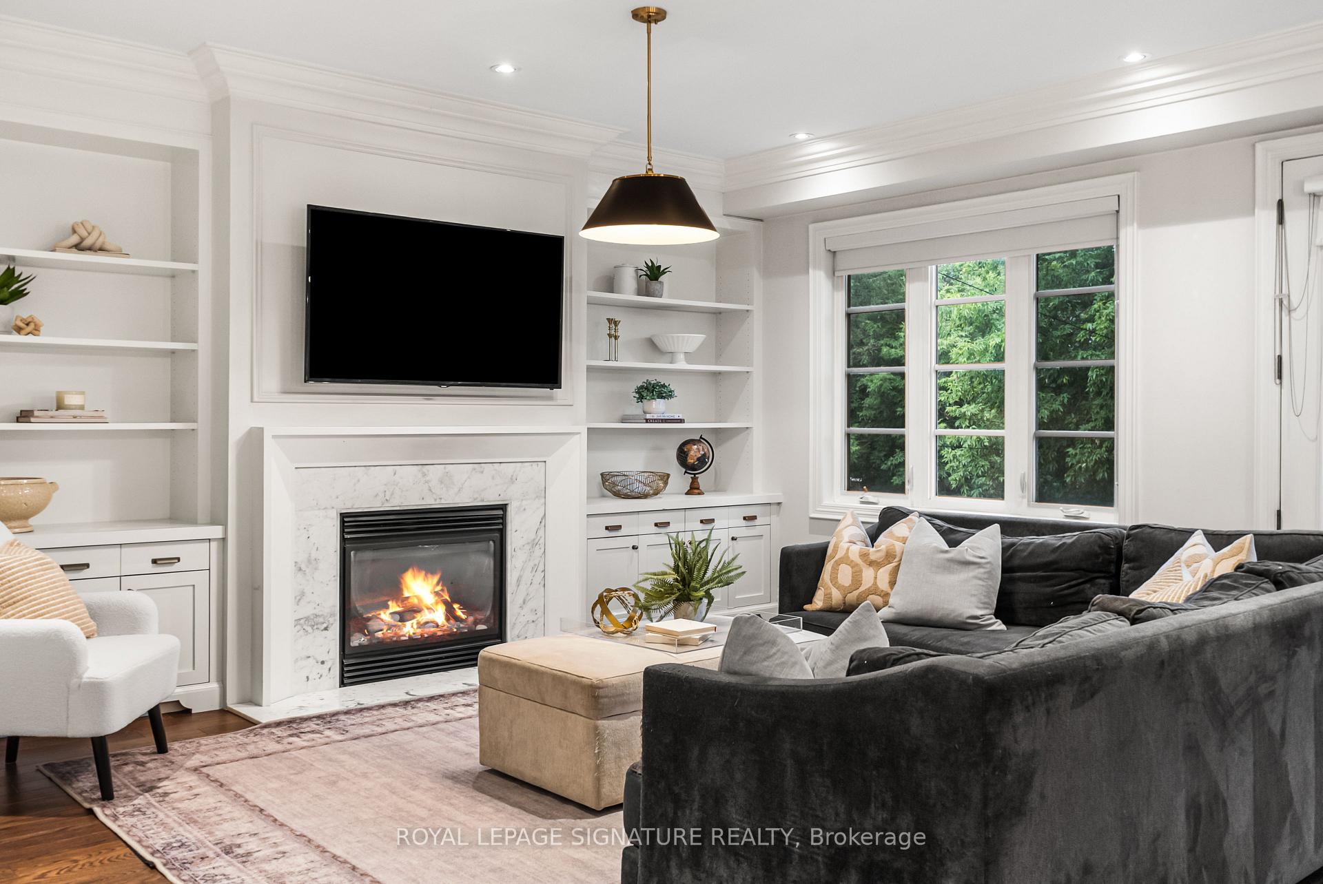Photo 28 of 39 Regina Avenue, Toronto, Englemount-Lawrence — HOMEH