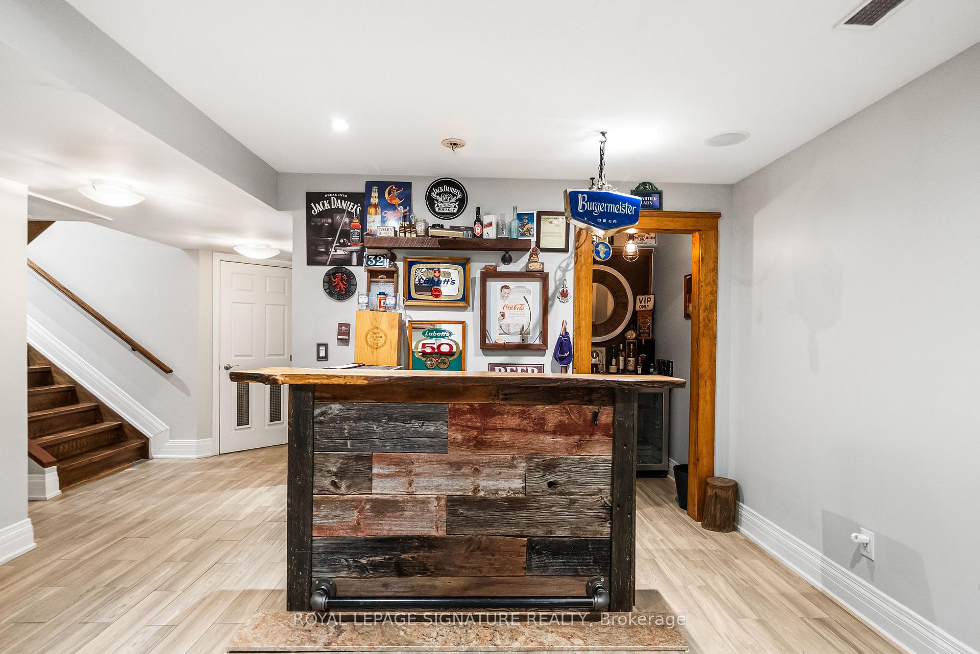 Photo 30 of 39 Regina Avenue, Toronto, Englemount-Lawrence — HOMEH