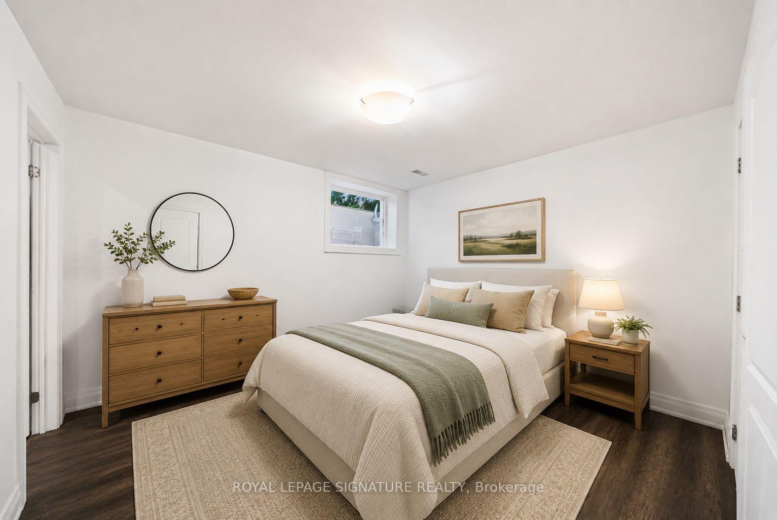 Photo 34 of 39 Regina Avenue, Toronto, Englemount-Lawrence — HOMEH
