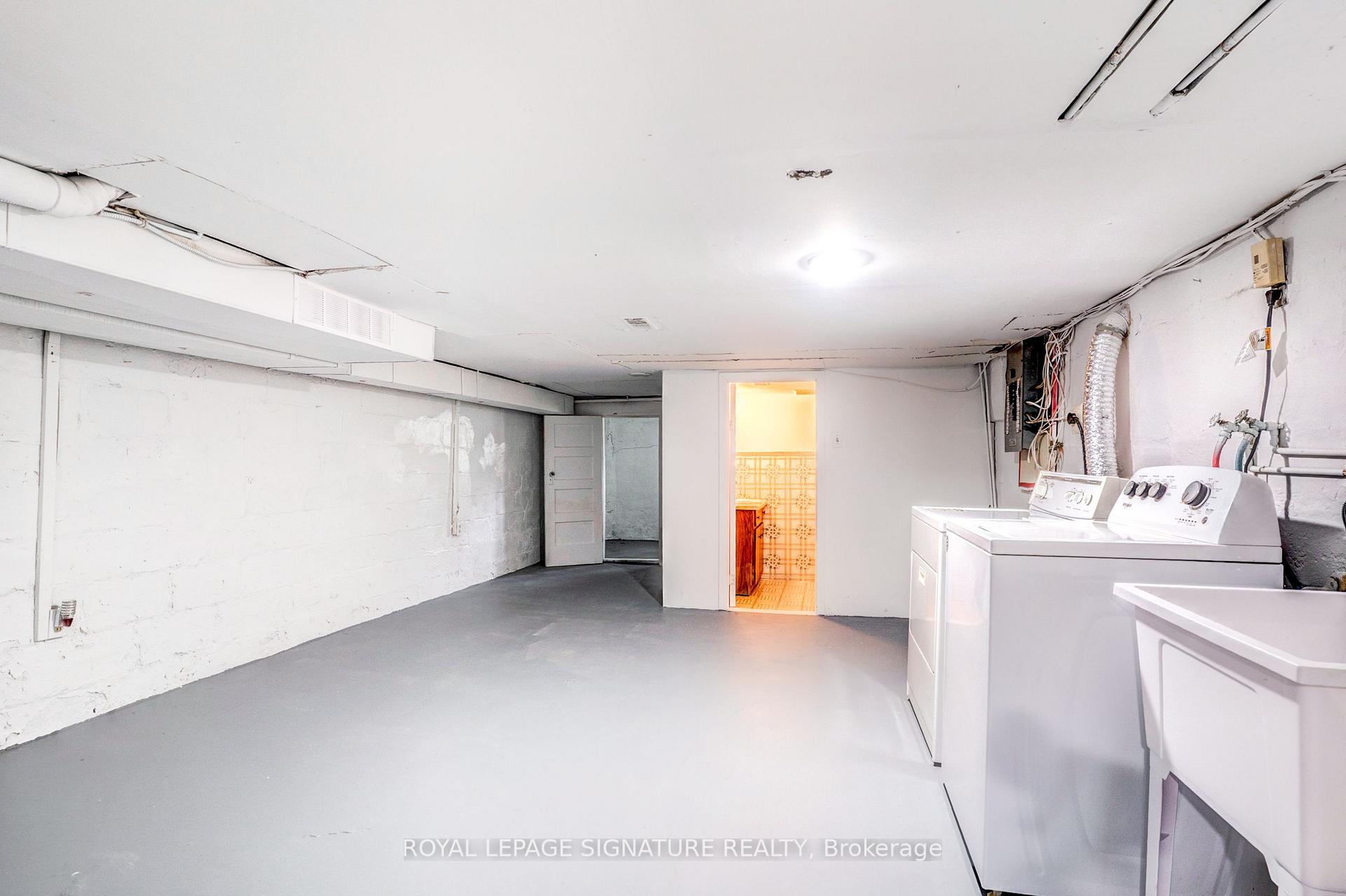 Photo 16 of 105 Earlscourt Avenue, Toronto, Corso Italia-Davenport — HOMEH