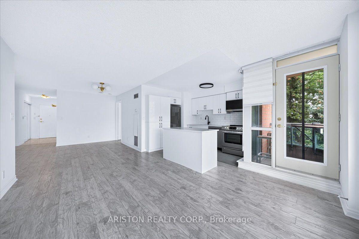 Photo of Unit 409, 745 New Westminster Drive
