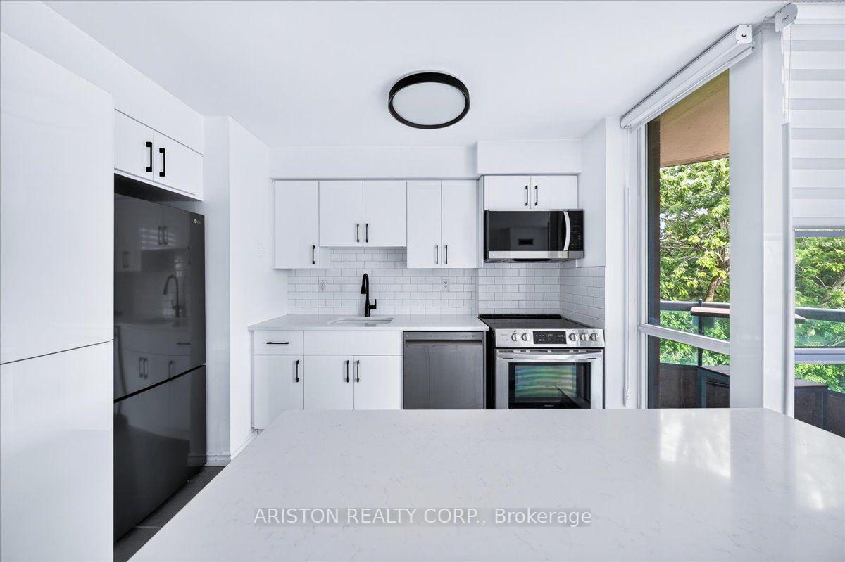 Photo 2 of Unit 409, 745 New Westminster Drive, Vaughan, Brownridge — HOMEH