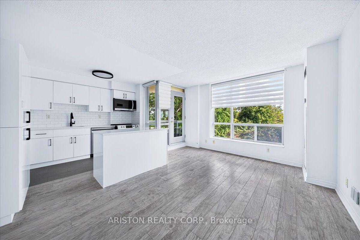 Photo 3 of Unit 409, 745 New Westminster Drive, Vaughan, Brownridge — HOMEH