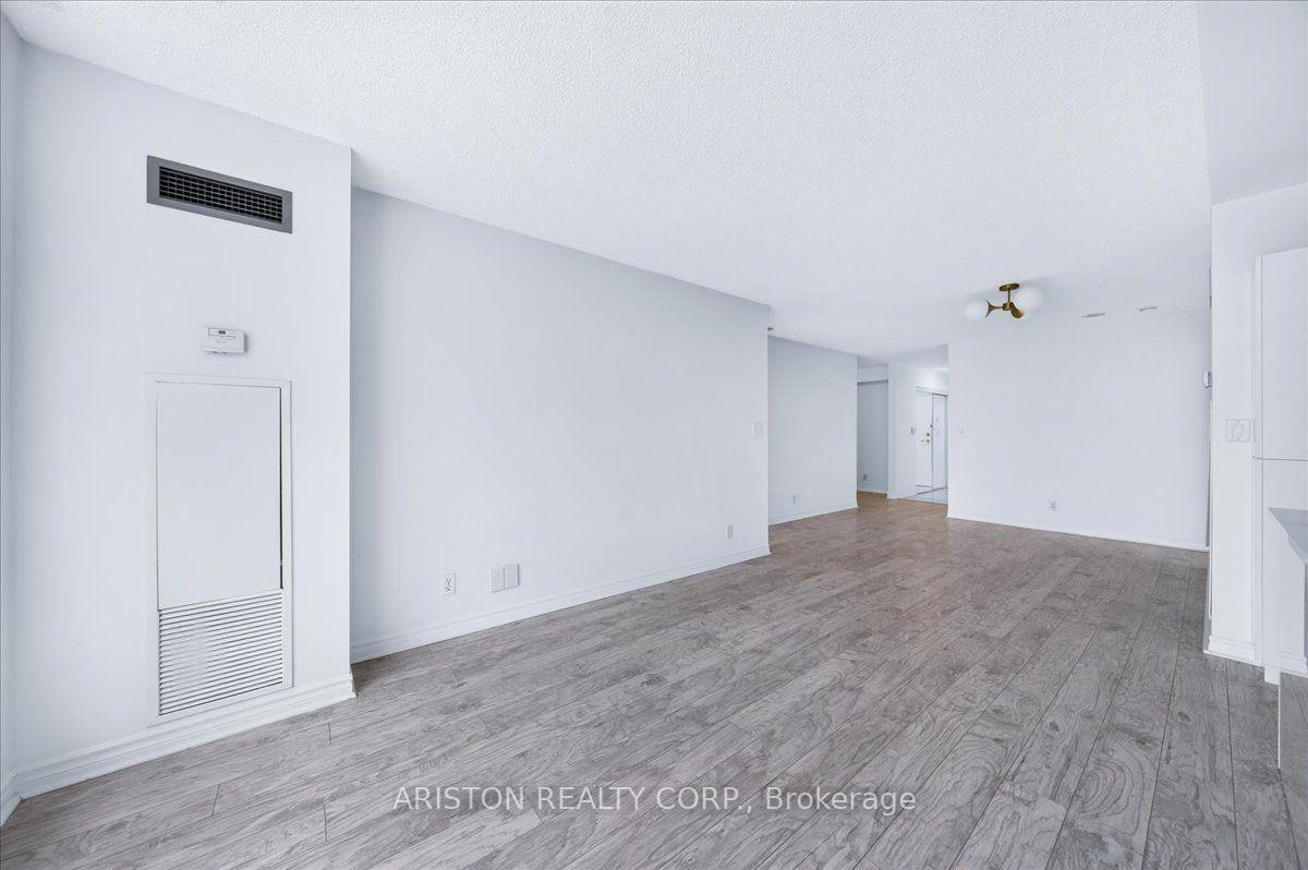 Photo 10 of Unit 409, 745 New Westminster Drive, Vaughan, Brownridge — HOMEH