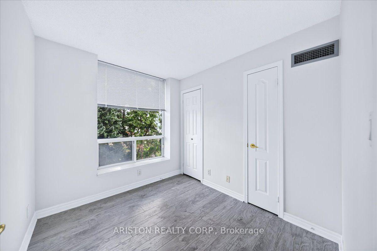Photo 19 of Unit 409, 745 New Westminster Drive, Vaughan, Brownridge — HOMEH
