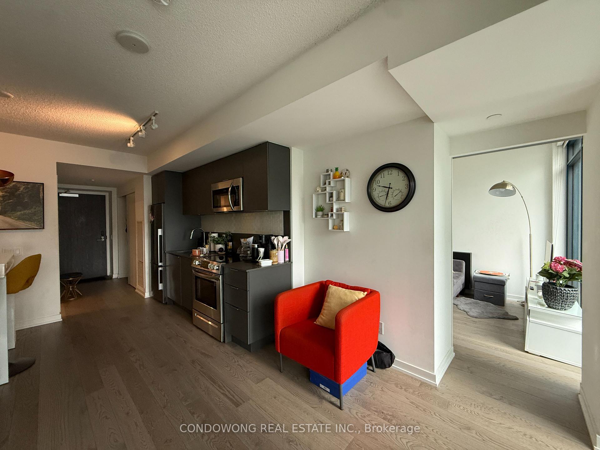 Photo 6 of Unit 1608, 25 Richmond Street E, Toronto, Church-Yonge Corridor — HOMEH