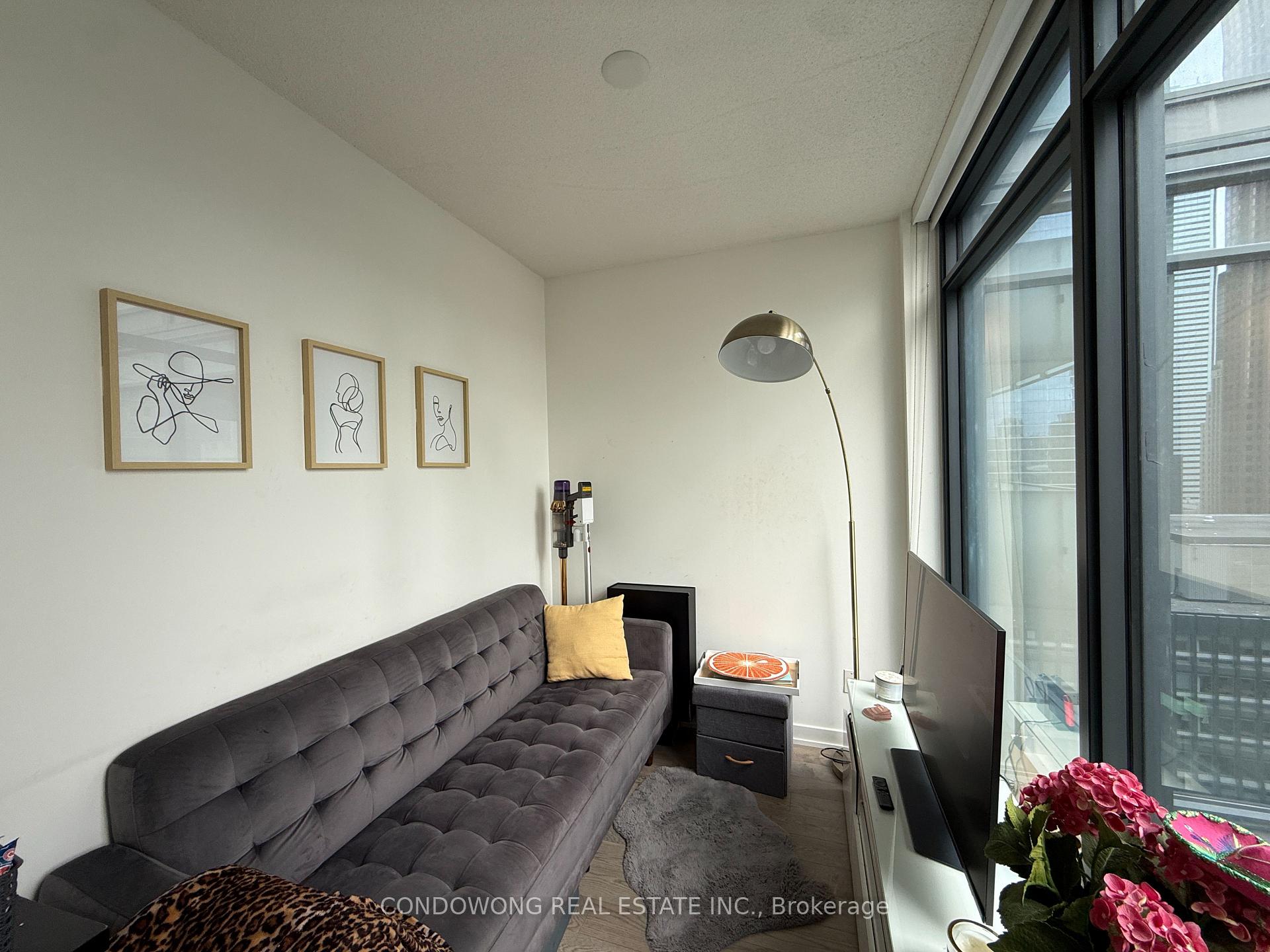 Photo 7 of Unit 1608, 25 Richmond Street E, Toronto, Church-Yonge Corridor — HOMEH