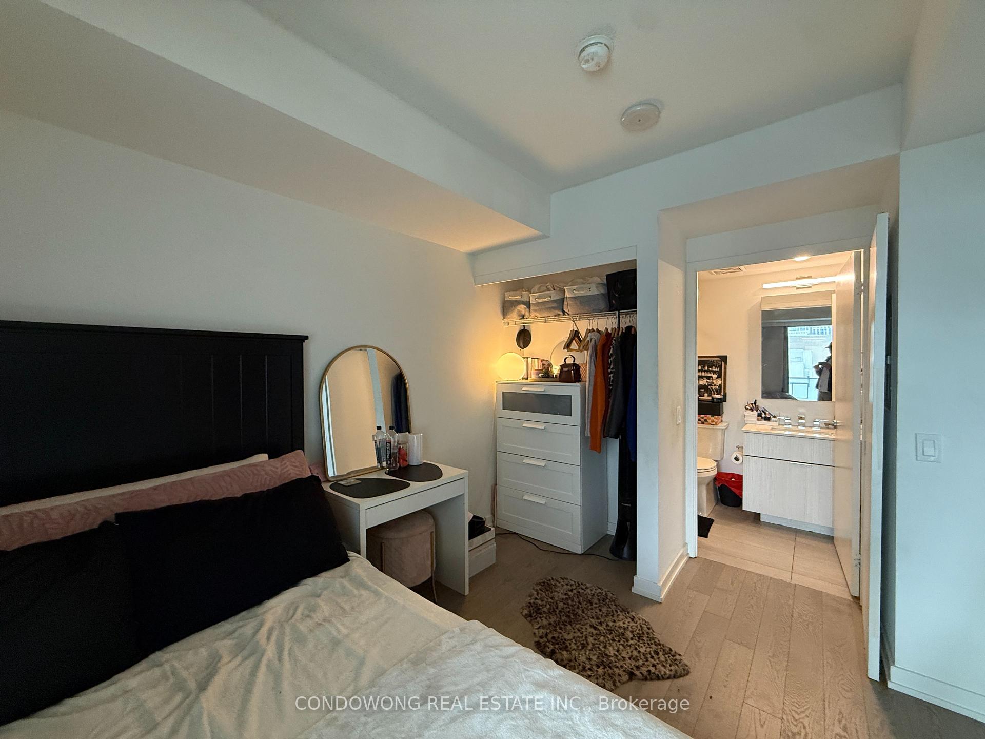 Photo 9 of Unit 1608, 25 Richmond Street E, Toronto, Church-Yonge Corridor — HOMEH