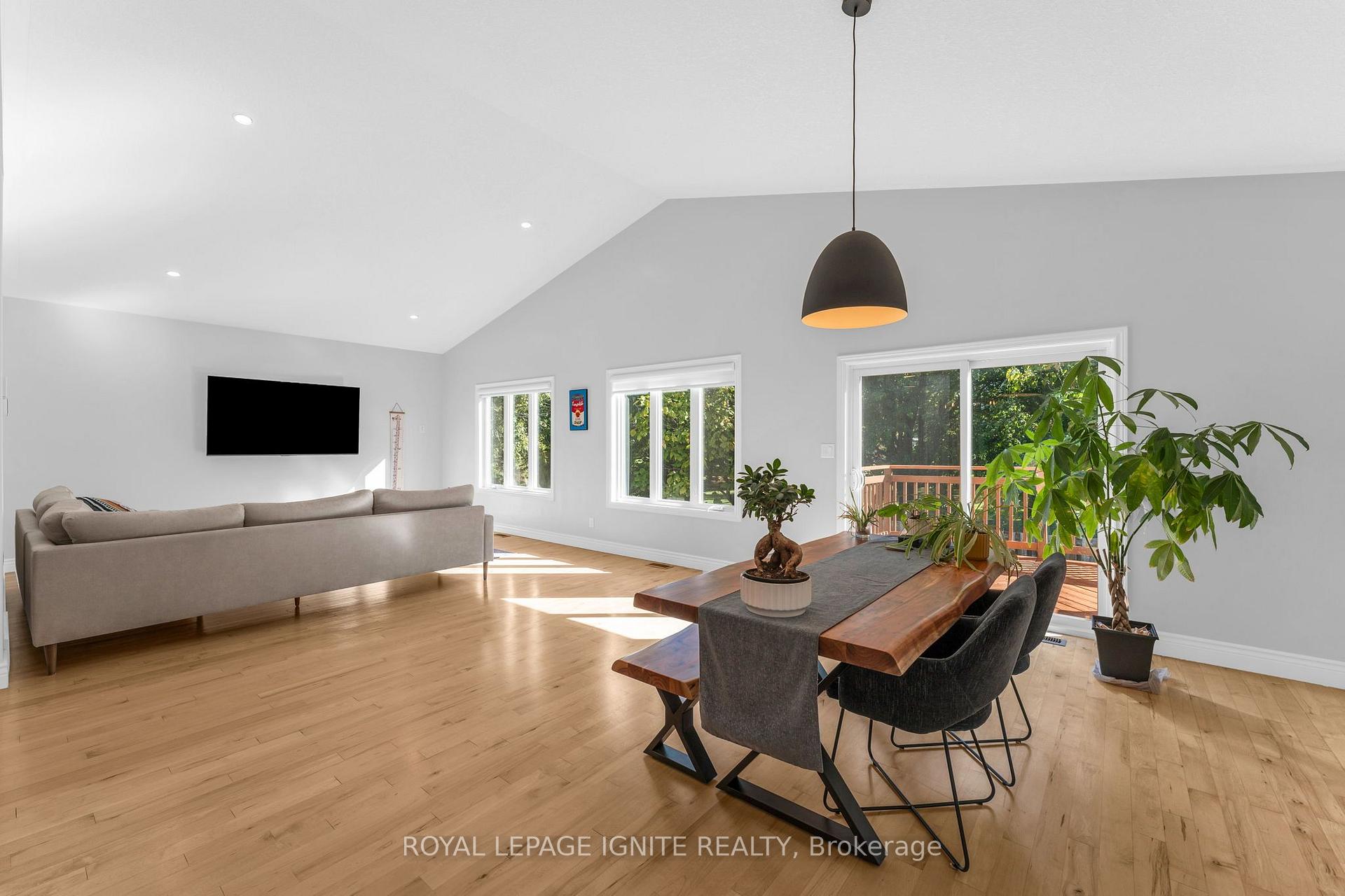 Photo 7 of 1234 Mazzolin Crescent, Kingston, City Northwest — HOMEH