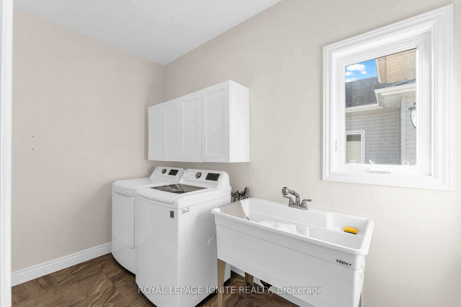 Photo 18 of 1234 Mazzolin Crescent, Kingston, City Northwest — HOMEH