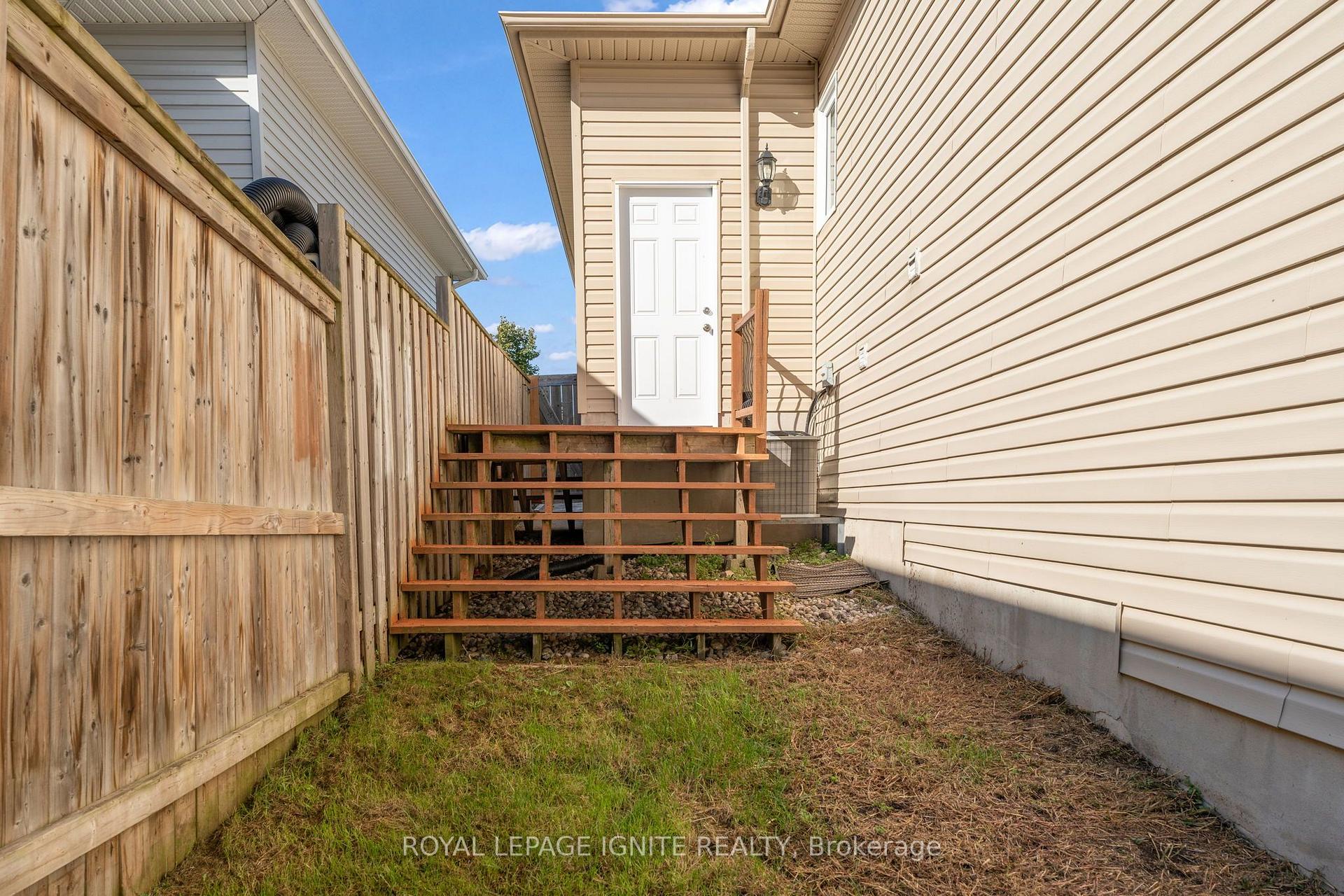 Photo 26 of 1234 Mazzolin Crescent, Kingston, City Northwest — HOMEH