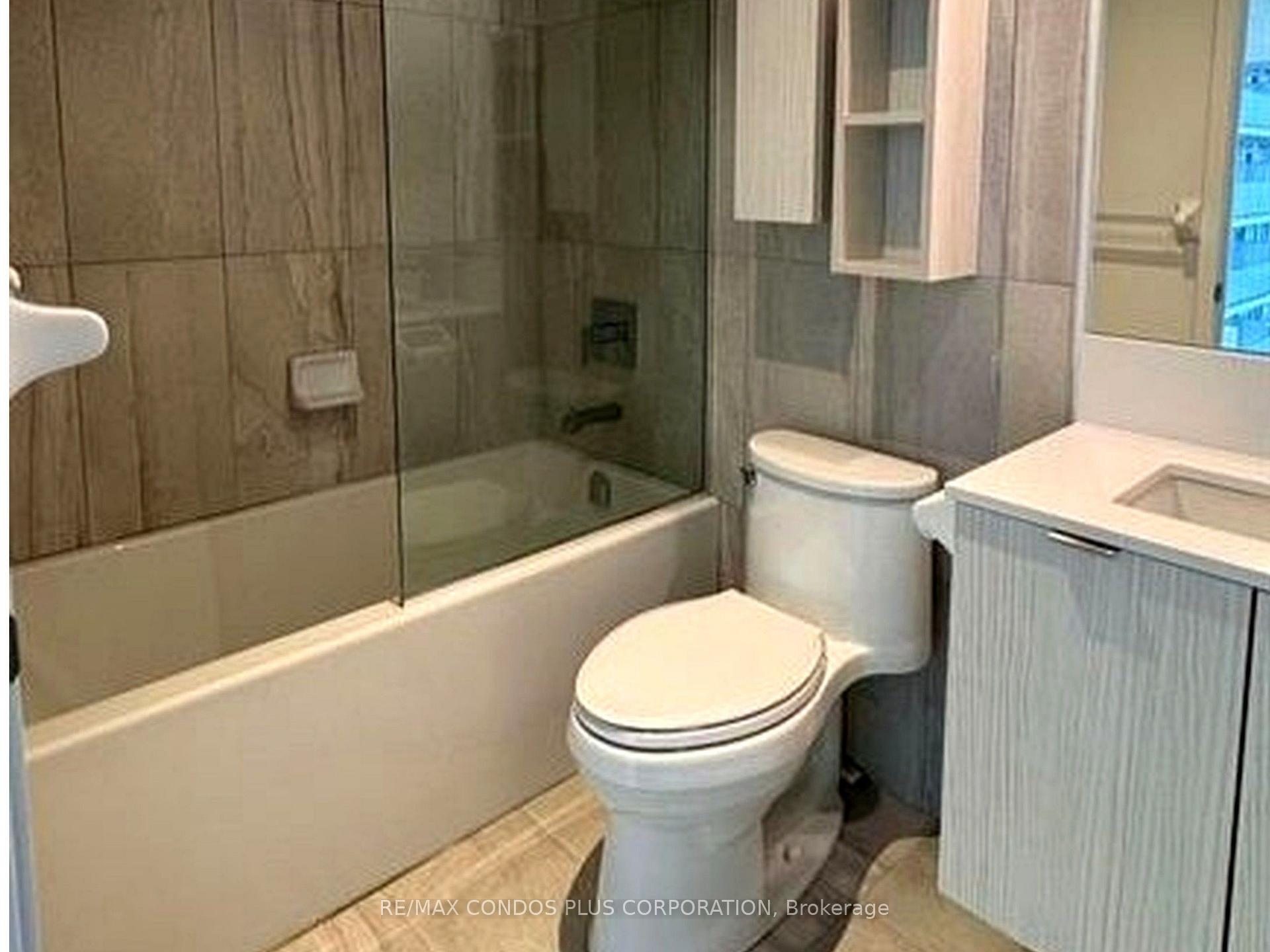 Photo 11 of Unit 3212, 195 Redpath Avenue, Toronto, Mount Pleasant West — HOMEH