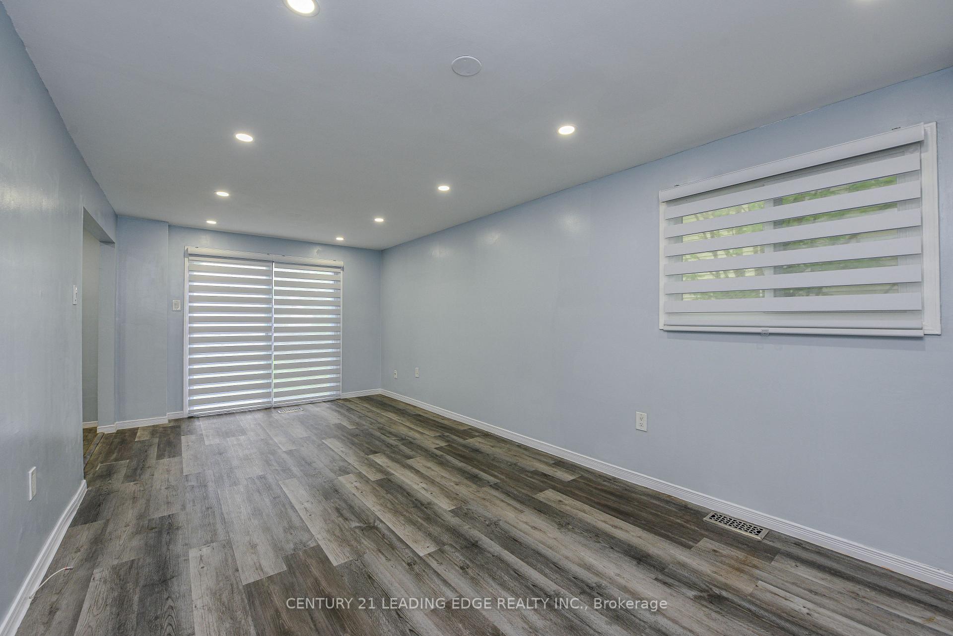 Photo 7 of 169 Hickling Trail, Barrie, Grove East — HOMEH