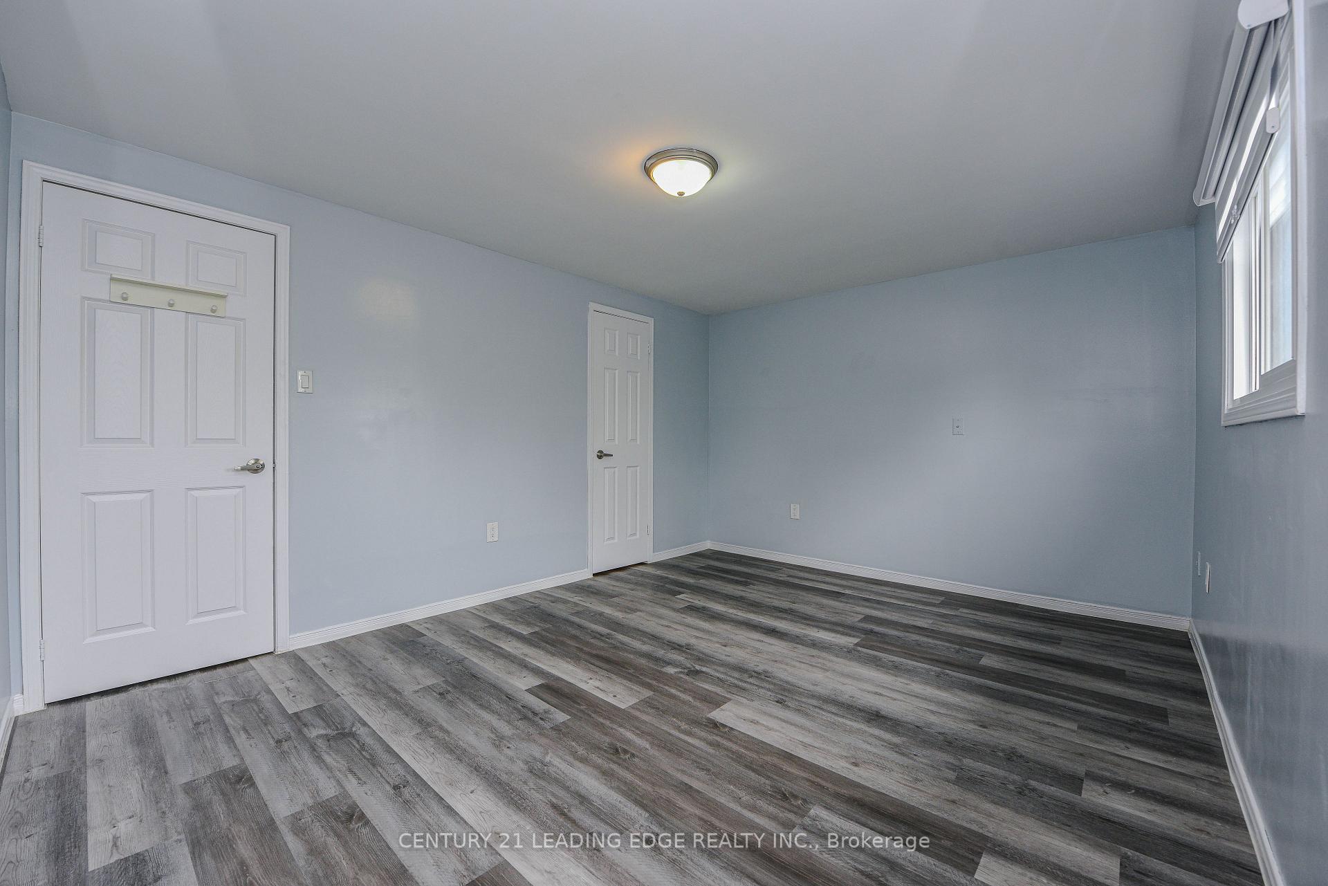 Photo 23 of 169 Hickling Trail, Barrie, Grove East — HOMEH