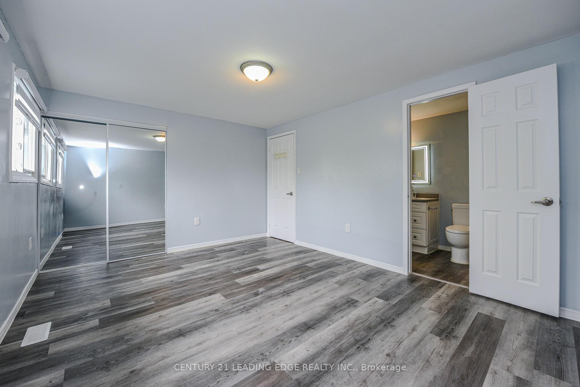 Photo 24 of 169 Hickling Trail, Barrie, Grove East — HOMEH