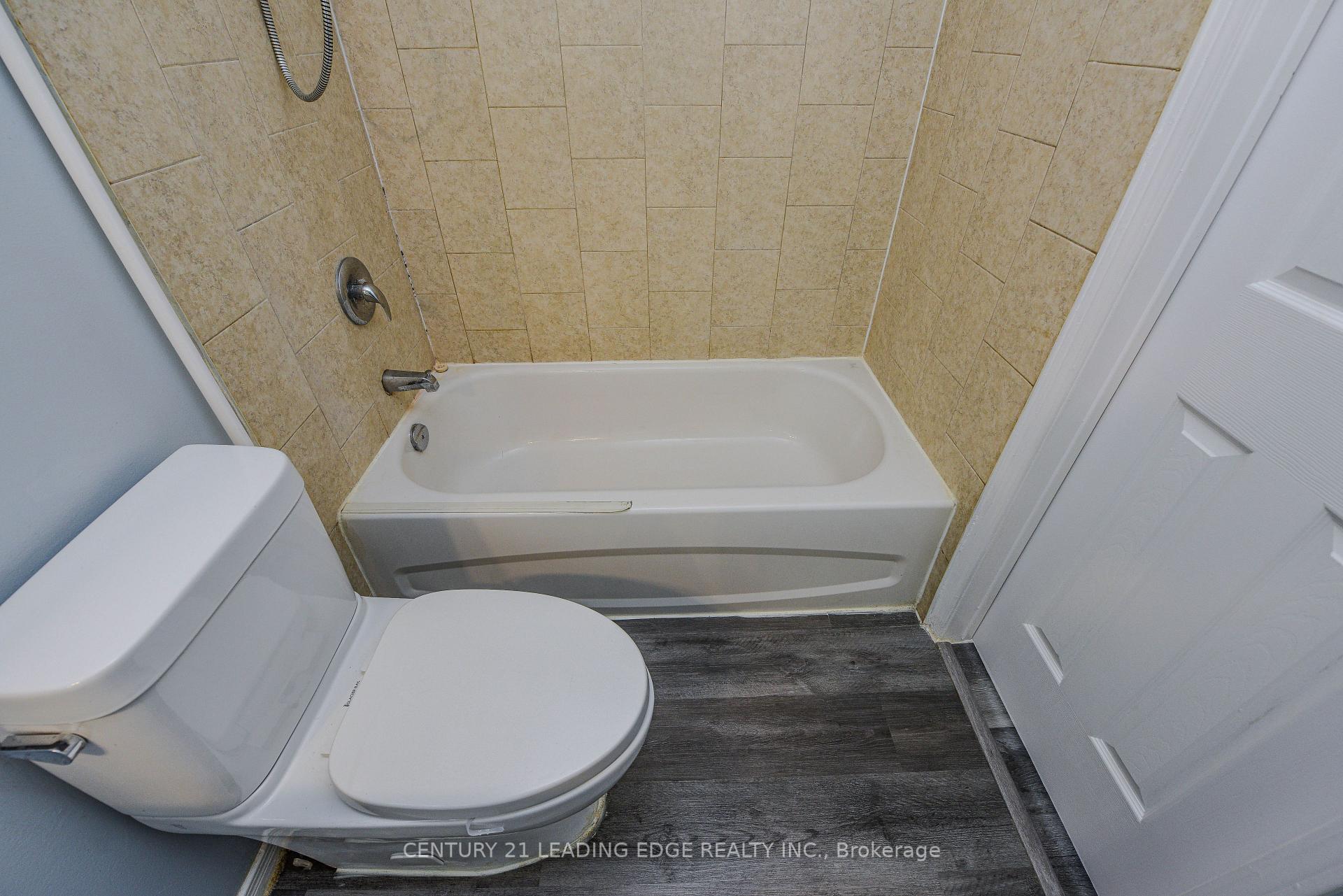 Photo 25 of 169 Hickling Trail, Barrie, Grove East — HOMEH