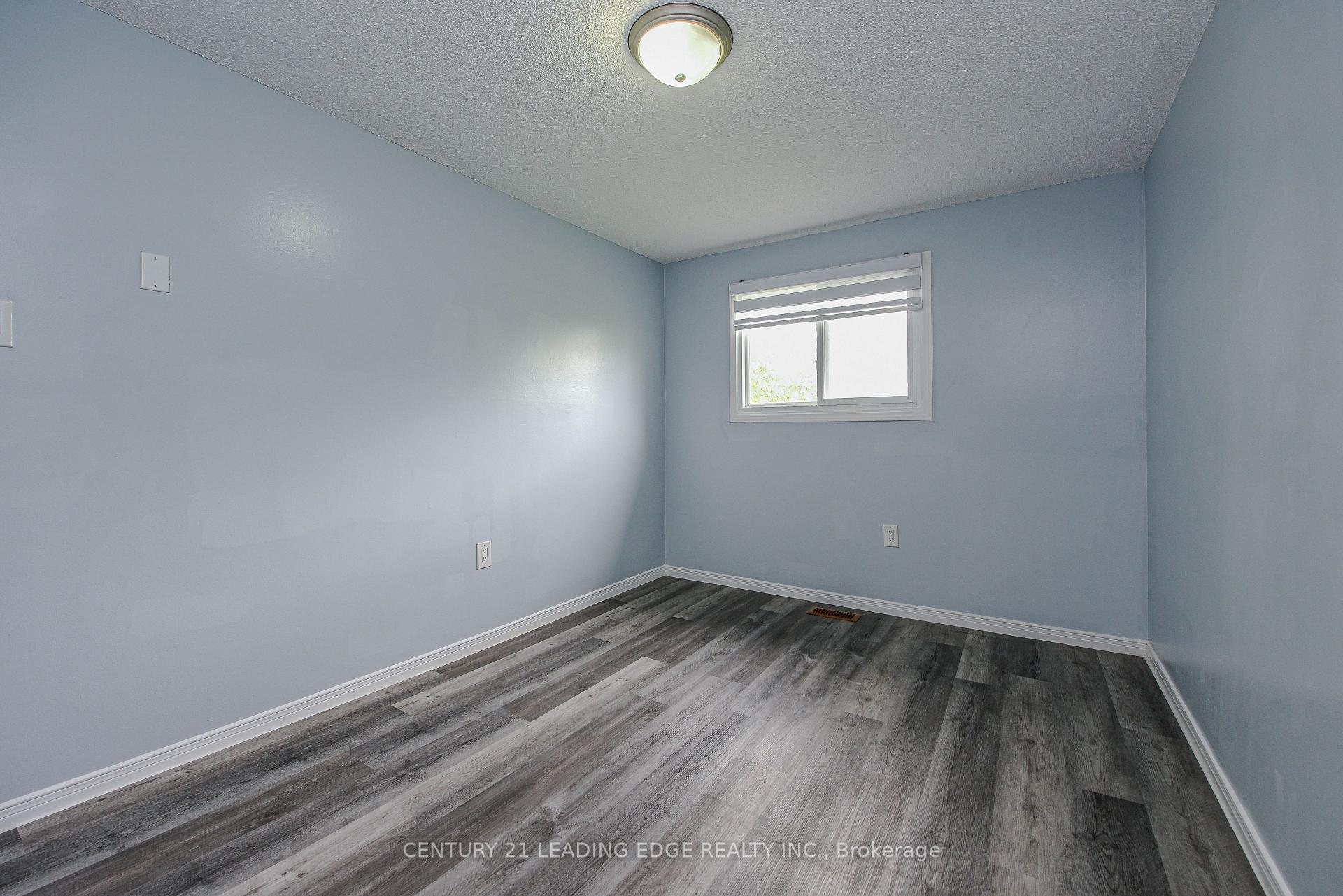 Photo 29 of 169 Hickling Trail, Barrie, Grove East — HOMEH